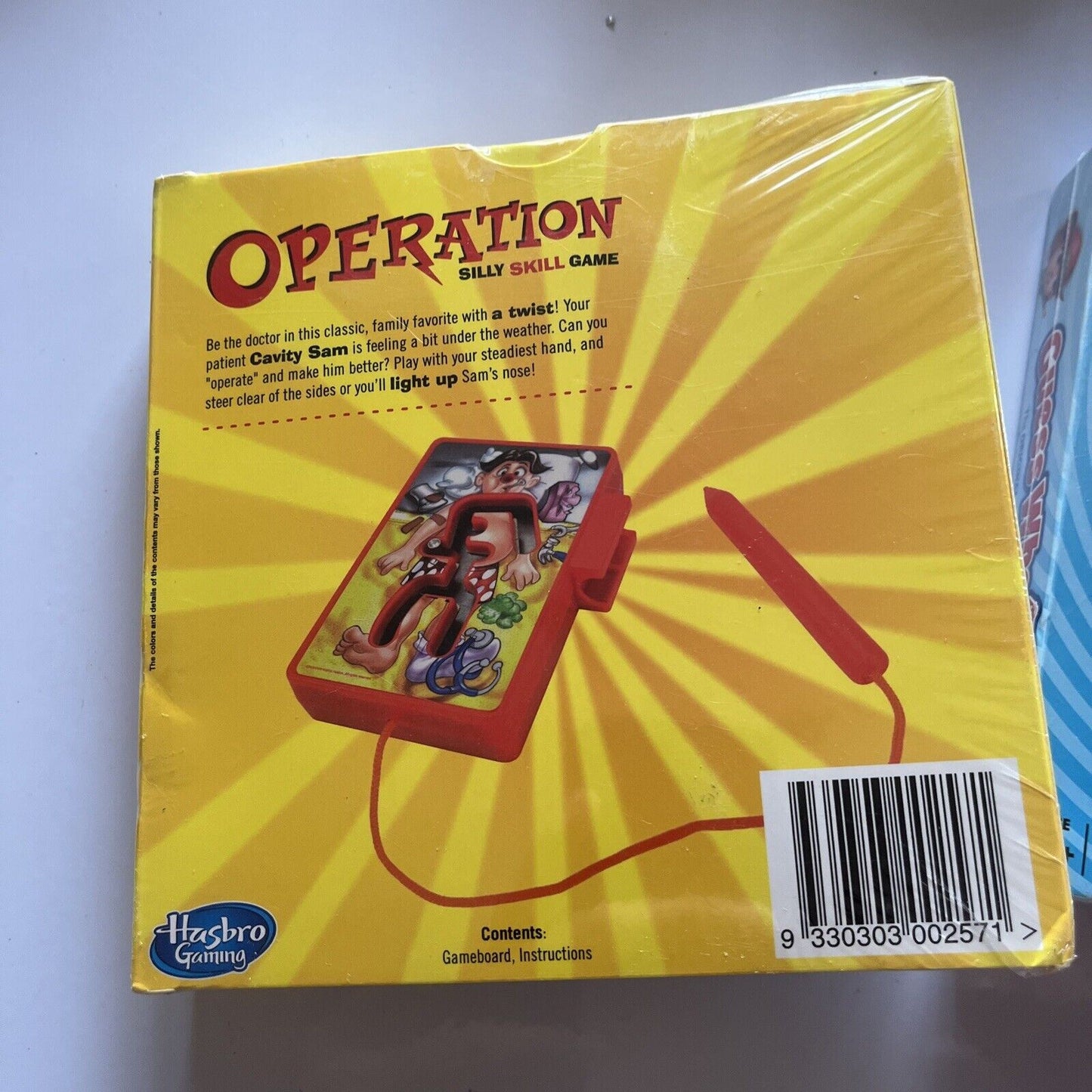 *New Sealed* Operation Hasbro & Guess Who? Mini Board Game 2016