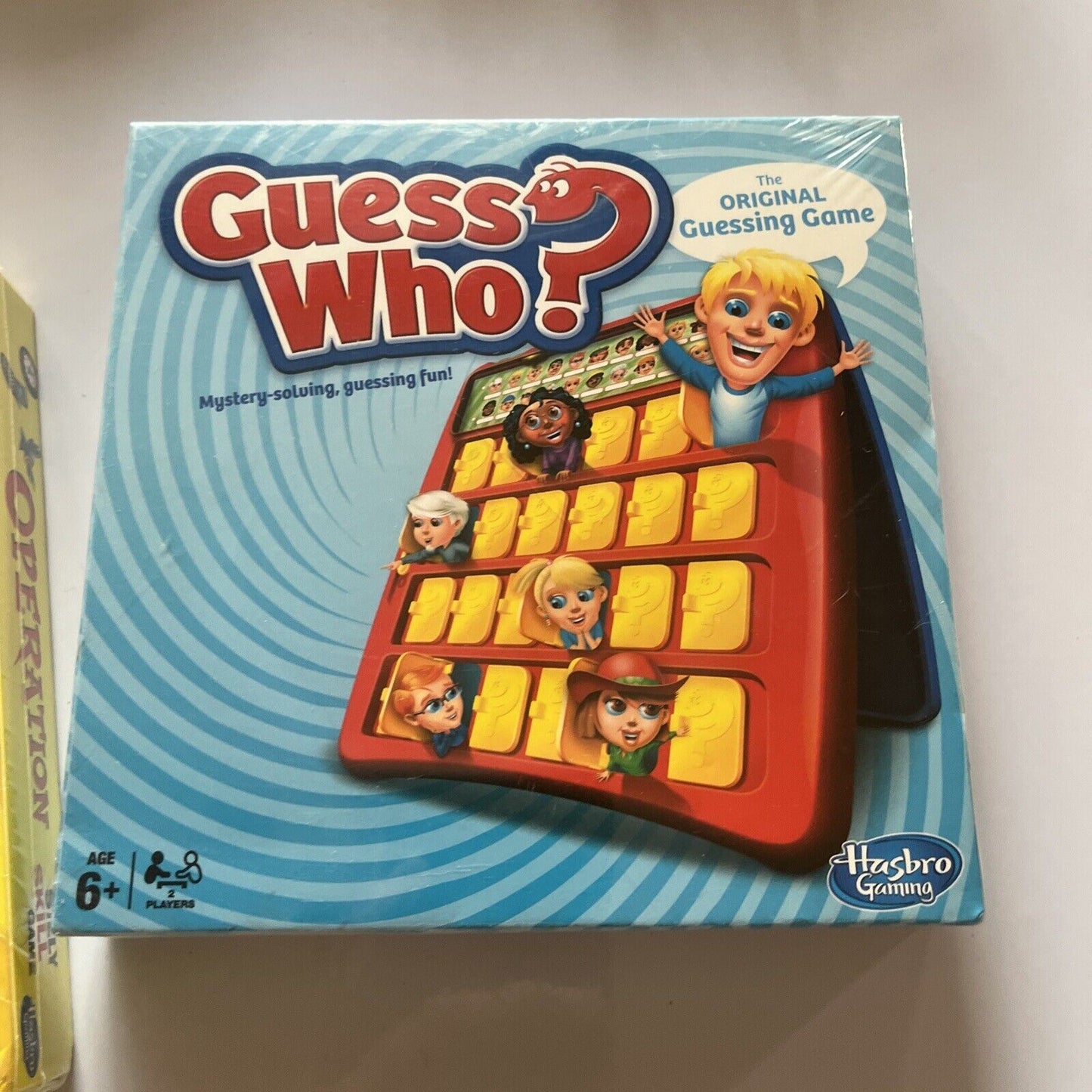 *New Sealed* Operation Hasbro & Guess Who? Mini Board Game 2016