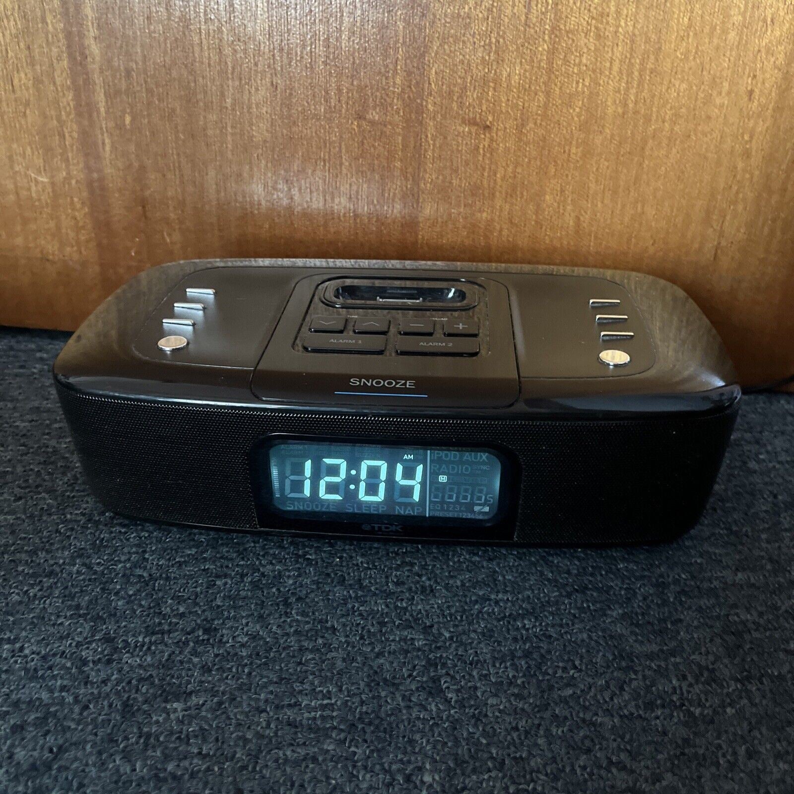 TDK Clock FM Radio for 30pin iPod iPhone ADS6PBlk Retro Unit