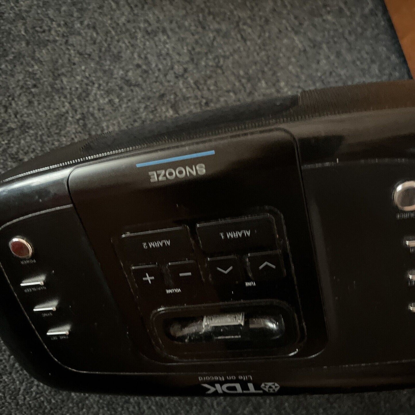 TDK Clock FM Radio for 30-pin iPod iPhone ADS-6P-Blk