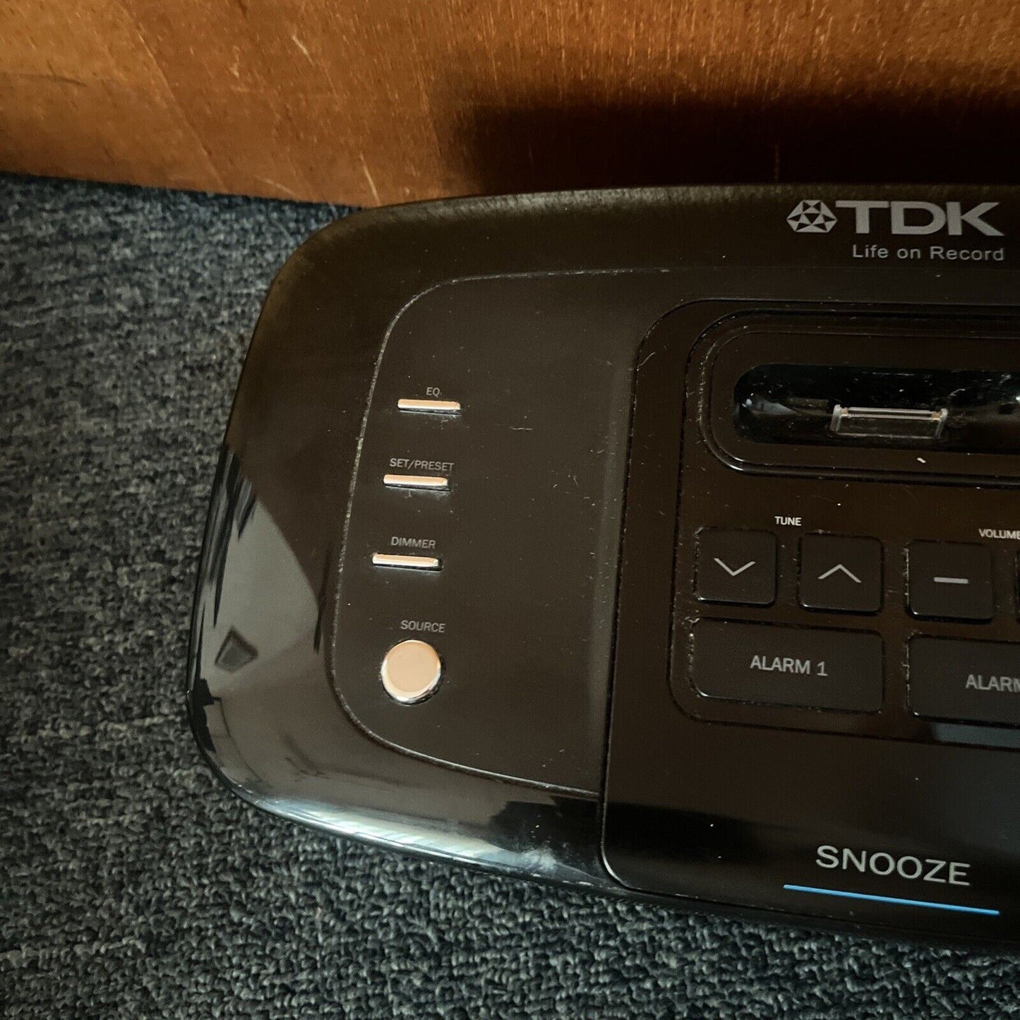 TDK Clock FM Radio for 30-pin iPod iPhone ADS-6P-Blk