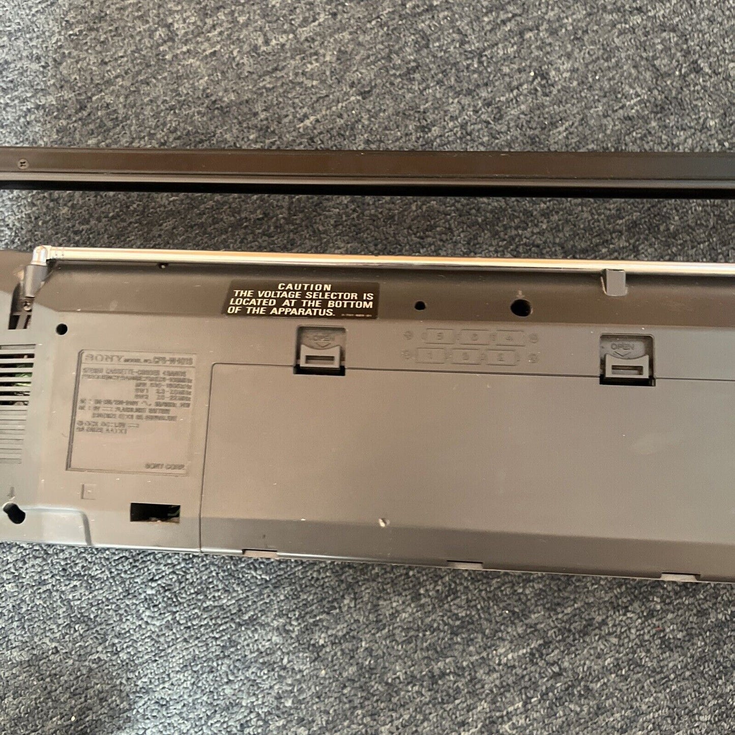 Sony Boombox Stereo Dual Cassette Tape Recorder AM/FM/SW Radio CFS-W401S