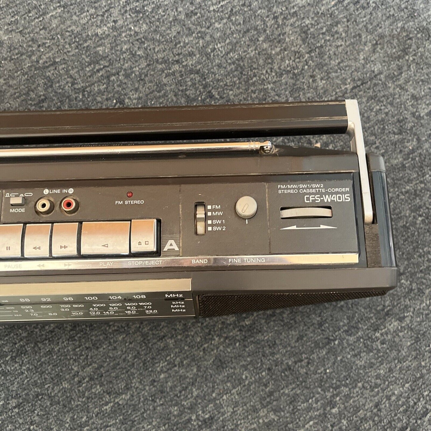 Sony Boombox Stereo Dual Cassette Tape Recorder AM/FM/SW Radio CFS-W401S