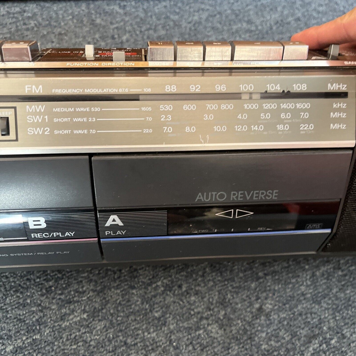 Sony Boombox Stereo Dual Cassette Tape Recorder AM/FM/SW Radio CFS-W401S