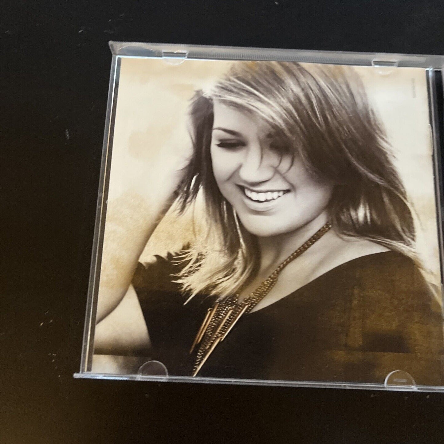 Kelly Clarkson – Stronger Deluxe Edition (CD, 2011)