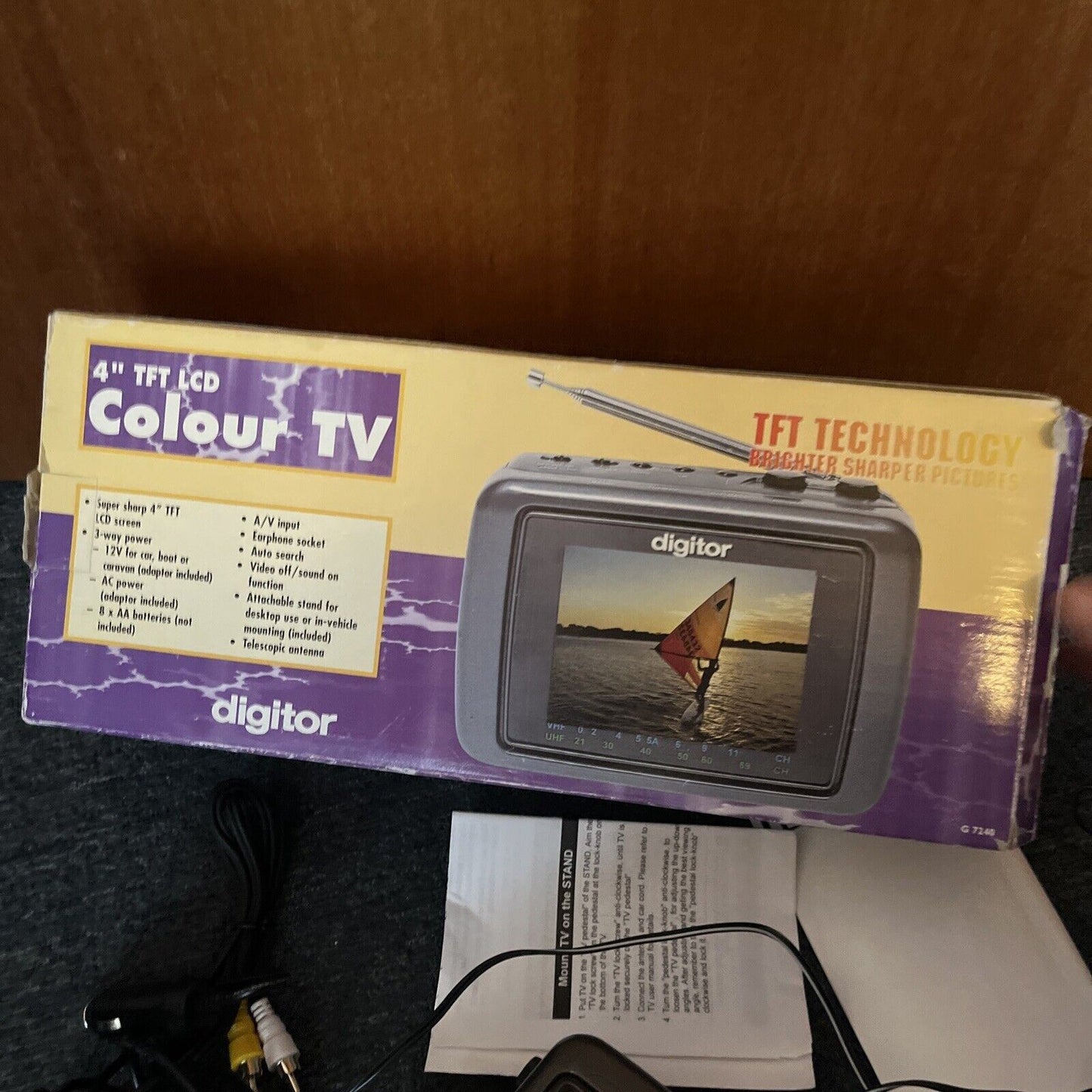 Digitor 4" TFT Analogue Colour TV with 3 Way Power & AV Input LCD-524 Retro