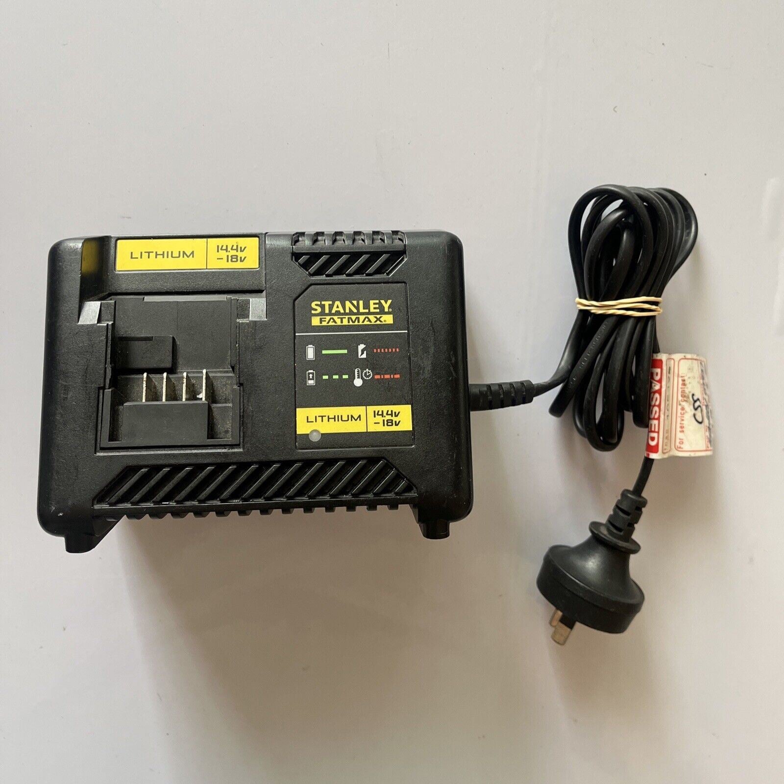 Stanley Fatmax Lithium Charger 90572759 Type 1 14 4v 18v Retro Unit