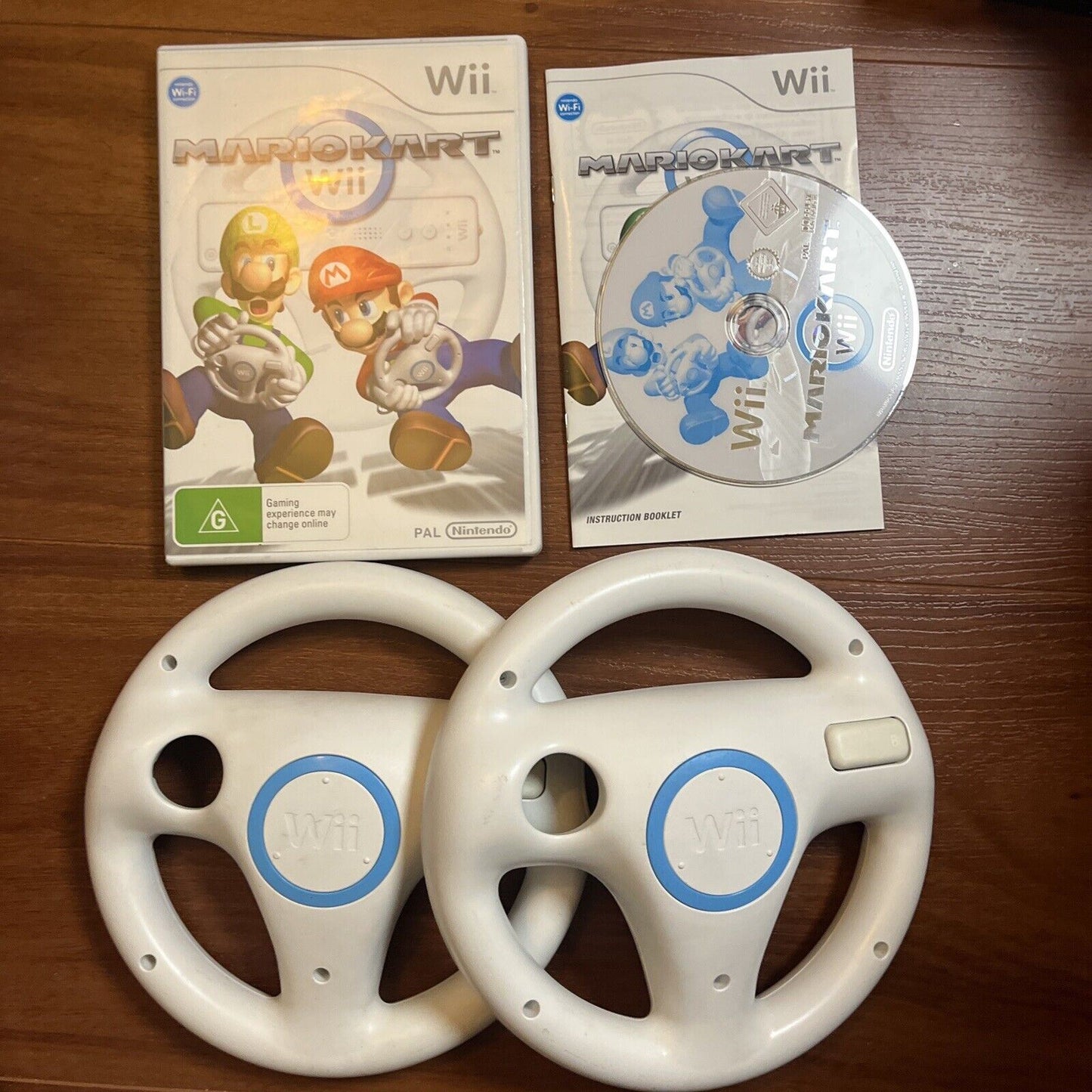 Mario Kart Wii Bundle - Nintendo Wii PAL with Manual & 2 Steering Wheels