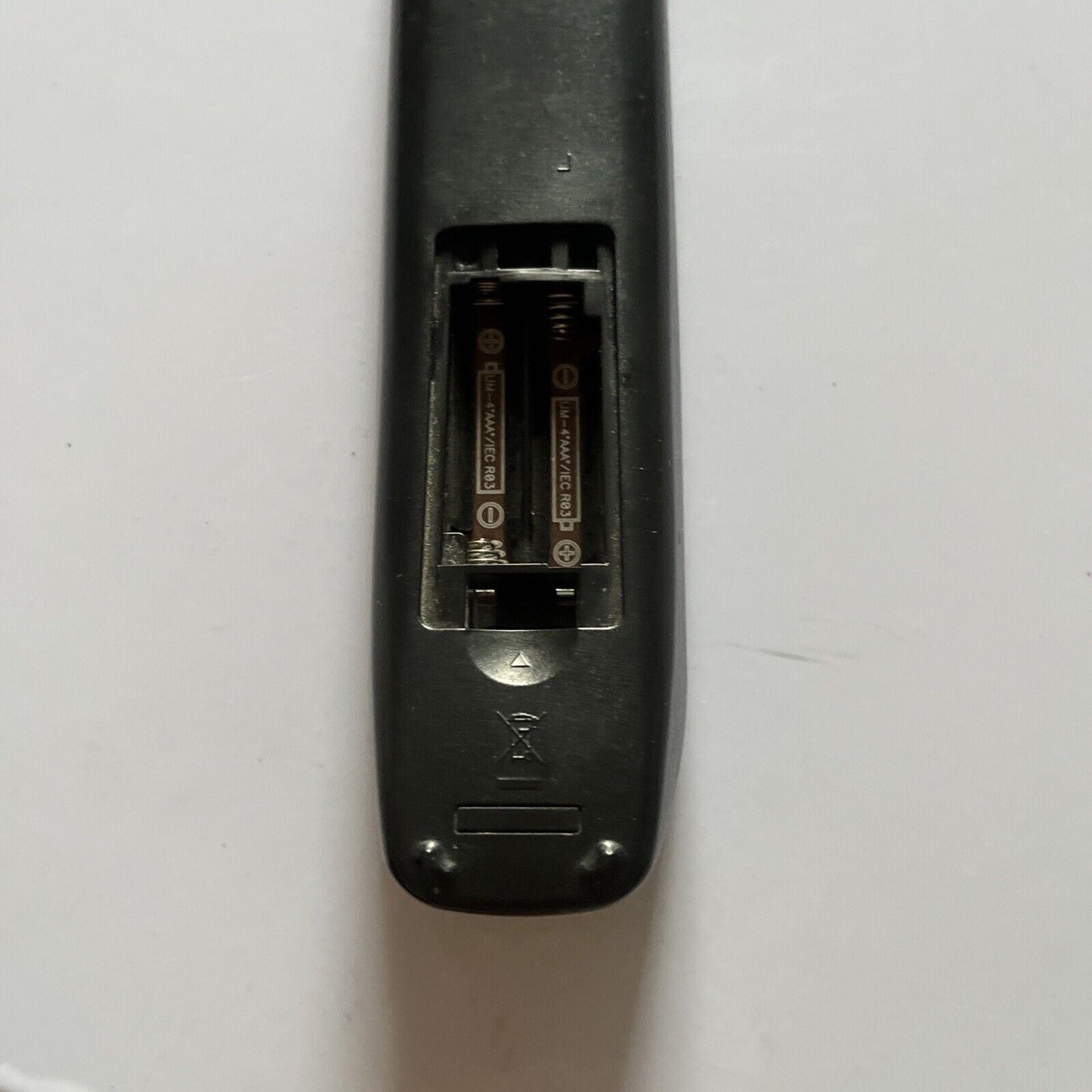Genuine Samsung BN59-00865A Remote Control *Missing Battery Cover*