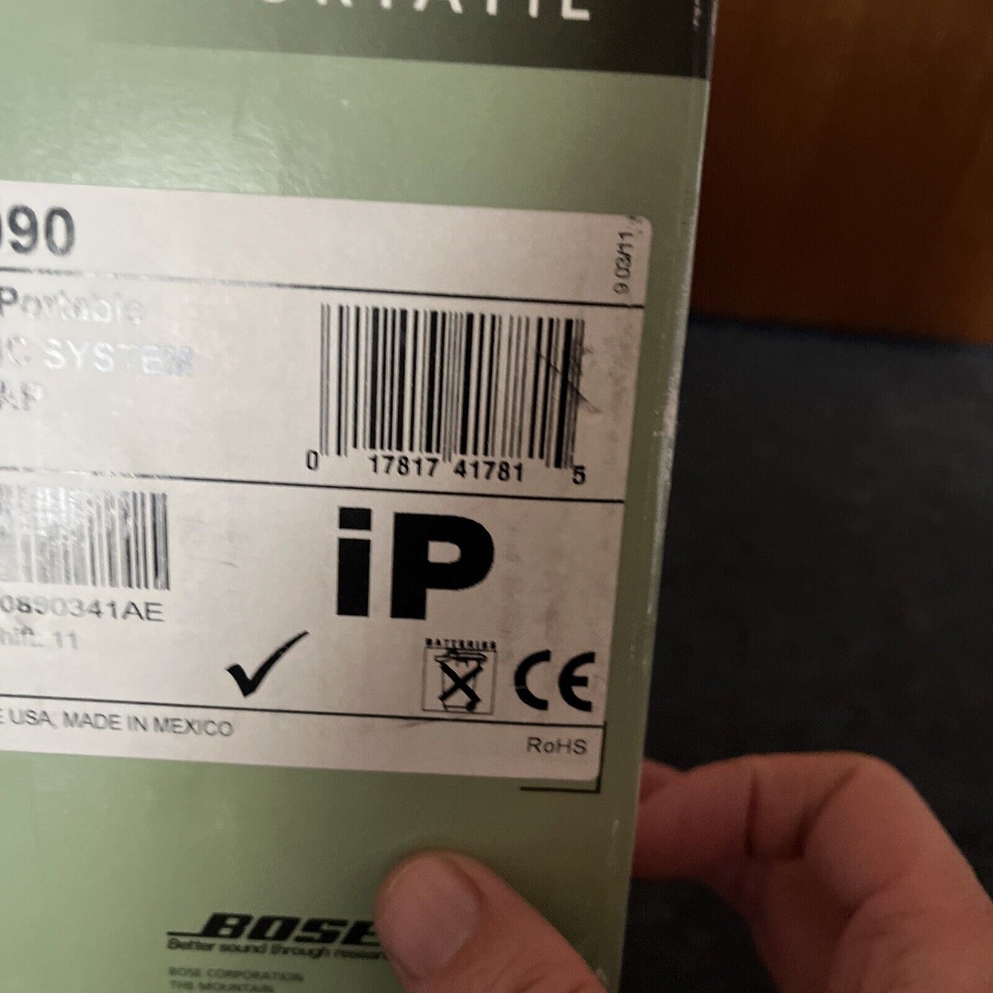 Bose Sound dock Portable Digital Music System For 30-Pin iPod iPhone with Remote