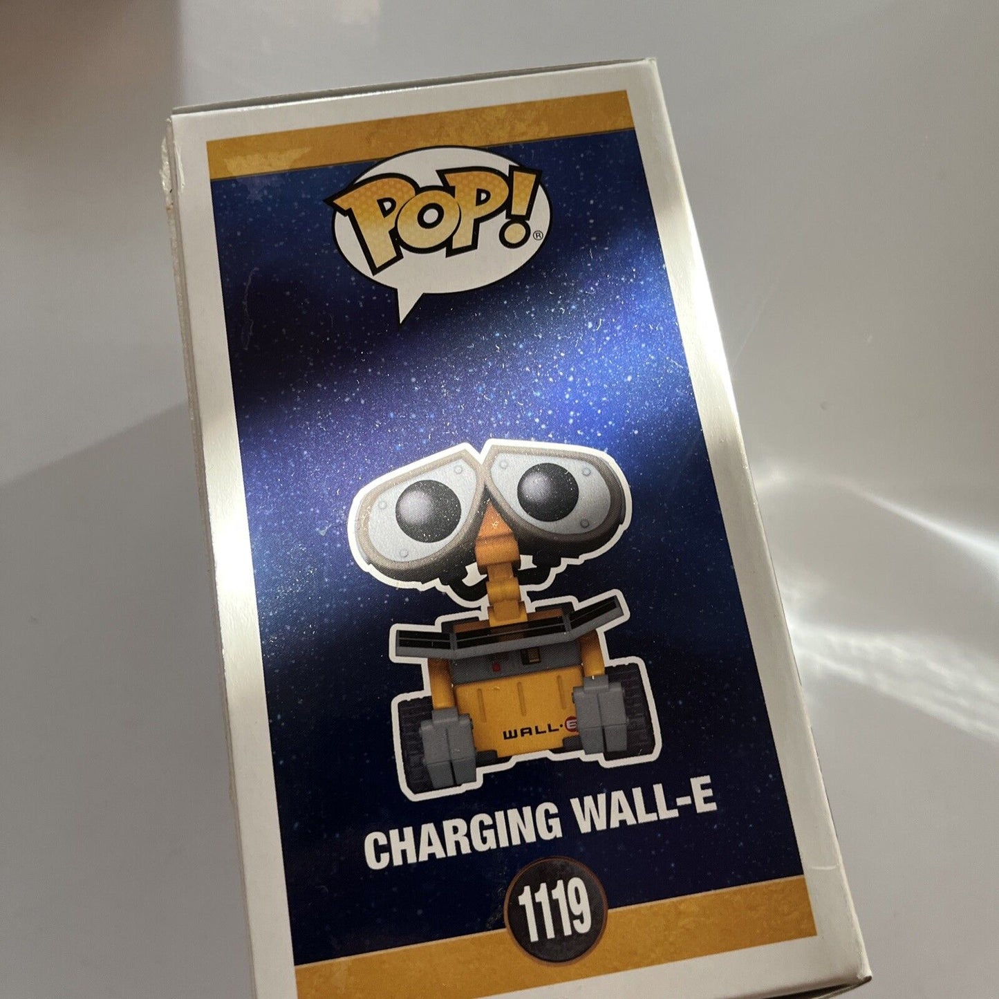 Wall-E - Wall-E Charging #1119 Pop! Vinyl FUNKO