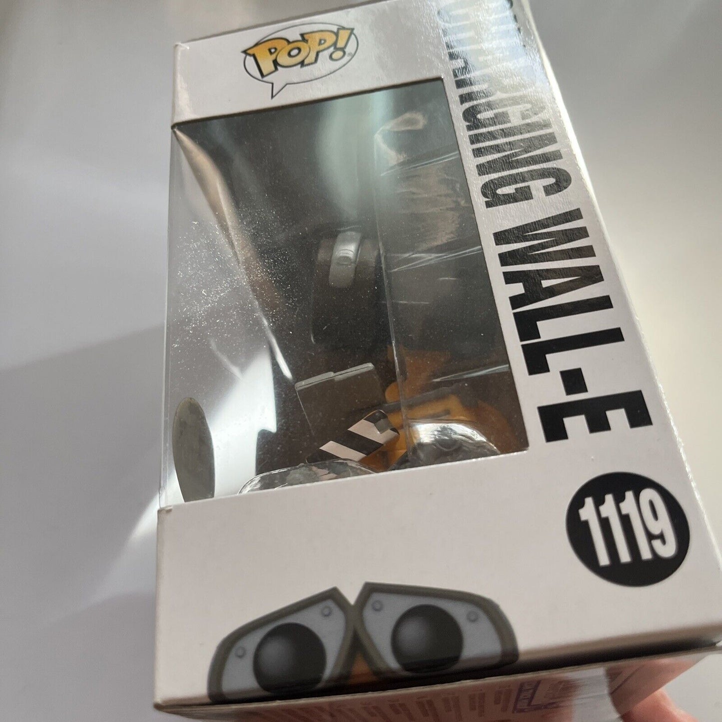 Wall-E - Wall-E Charging #1119 Pop! Vinyl FUNKO