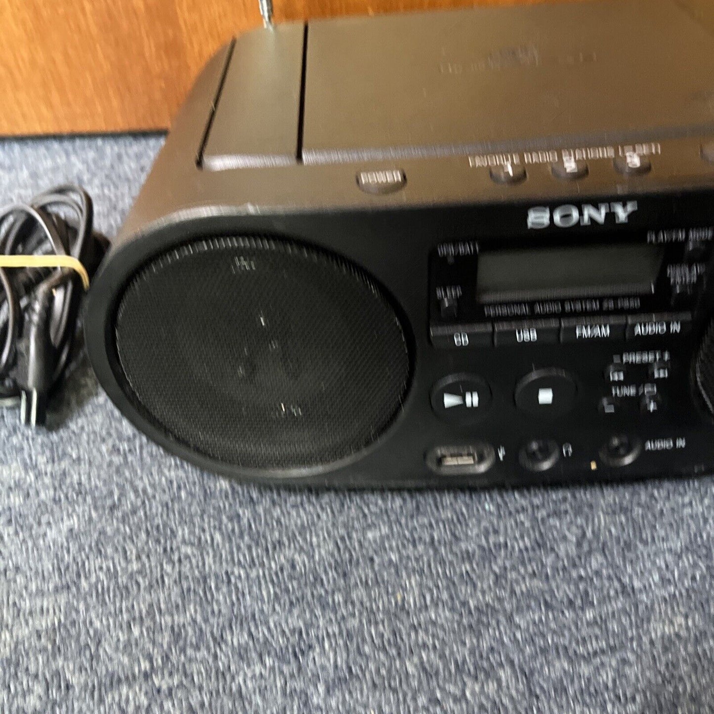 Sony Personal Audio System CD Player FM AM Radio USB ZS-PS50