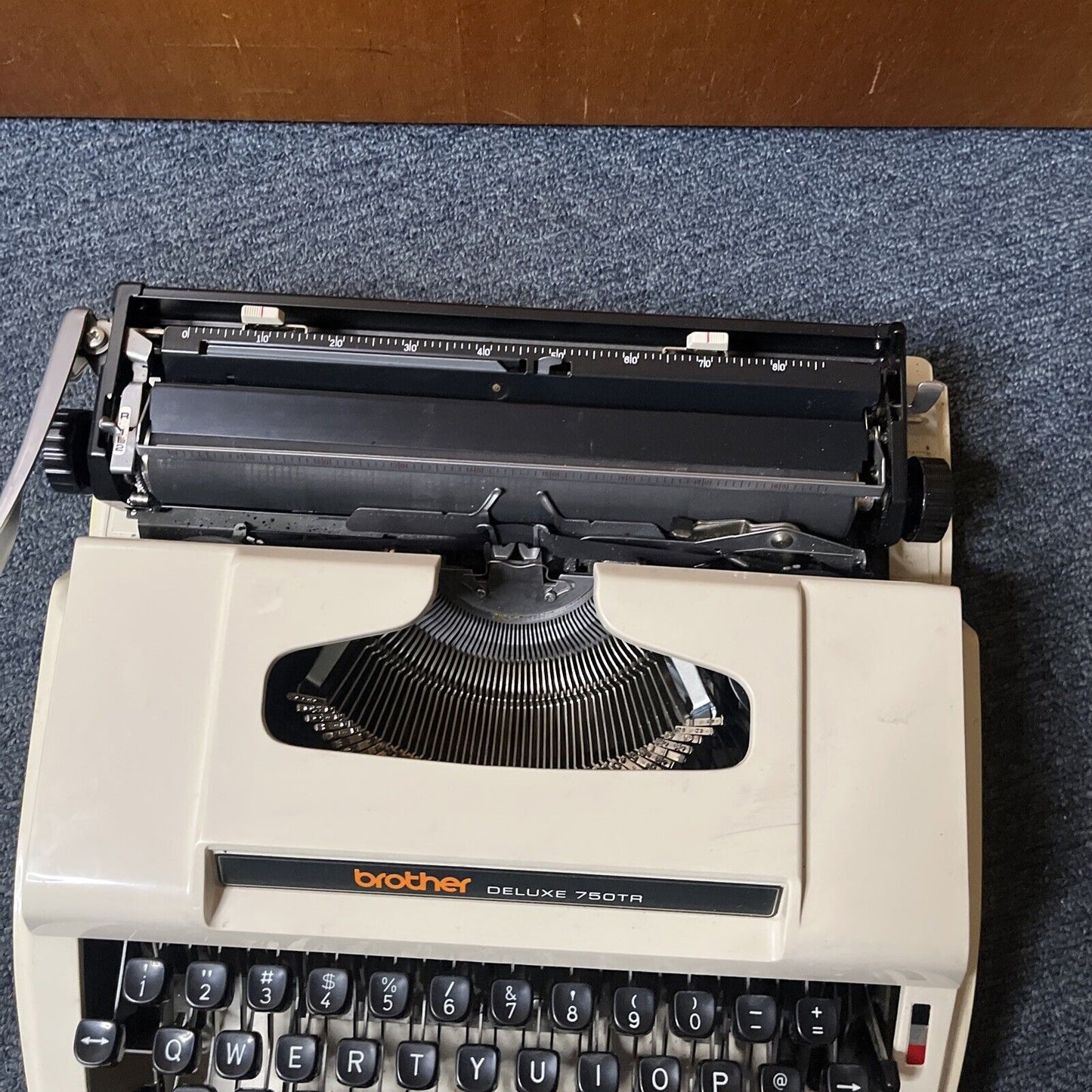 Brother Deluxe 750TR Typewriter With Case