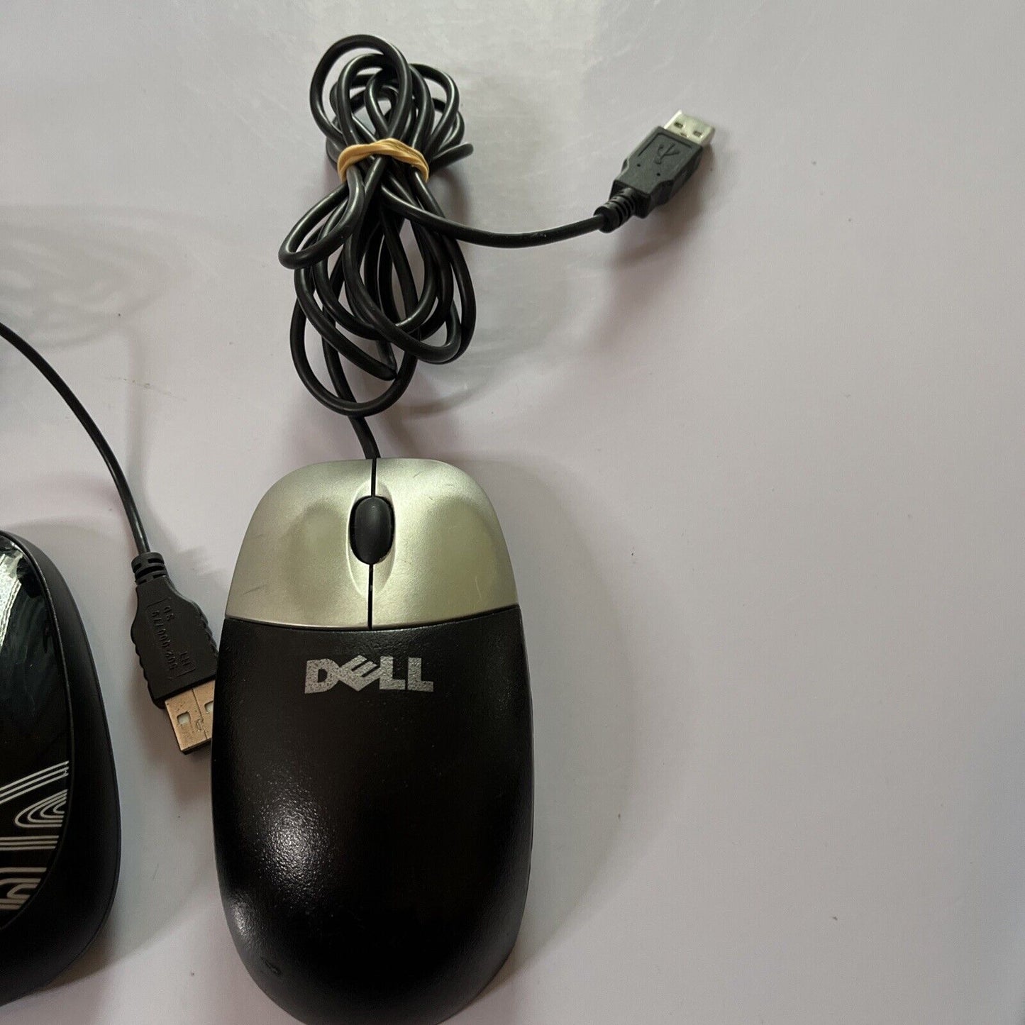 3x USB Mouse: Logitech M105, Dell MQ65UGA, HP M-UAE96