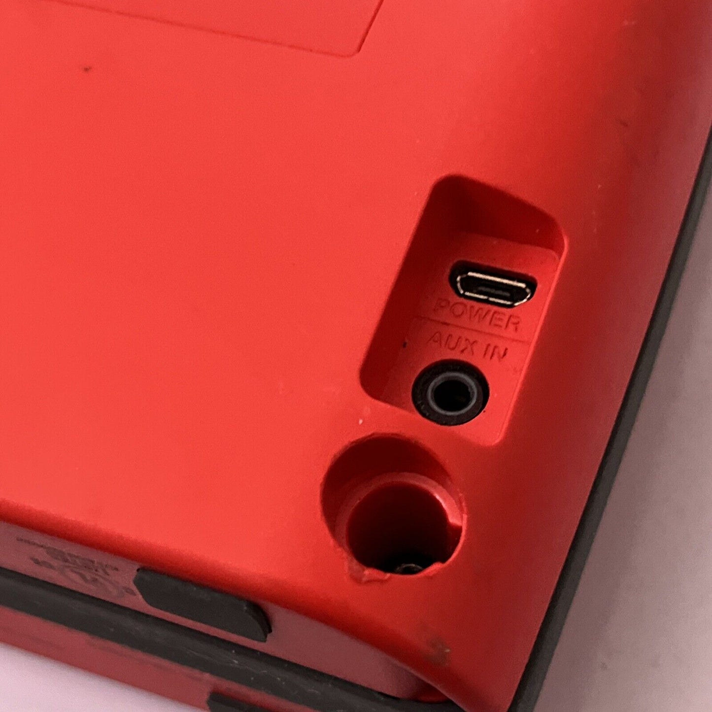 Bose SoundLink Red Bluetooth Speaker 415859 *Not Working - For Parts Or Repair*