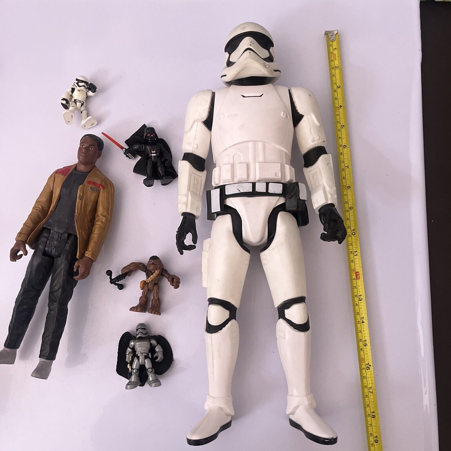 6x Star Wars Action Figure: Stormtrooper, Darth Vader, Finn, Captain, Chewbacca