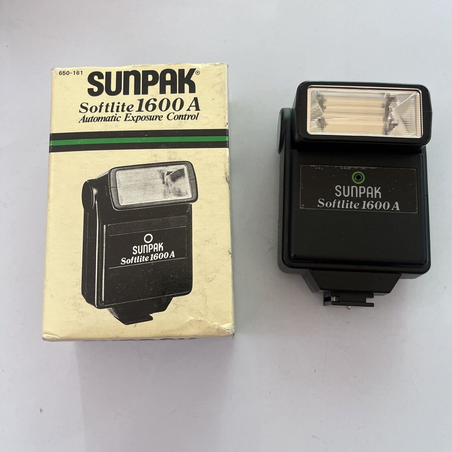 Sunpak Softlite 1600A Automatic Exposure Control Camera Flash