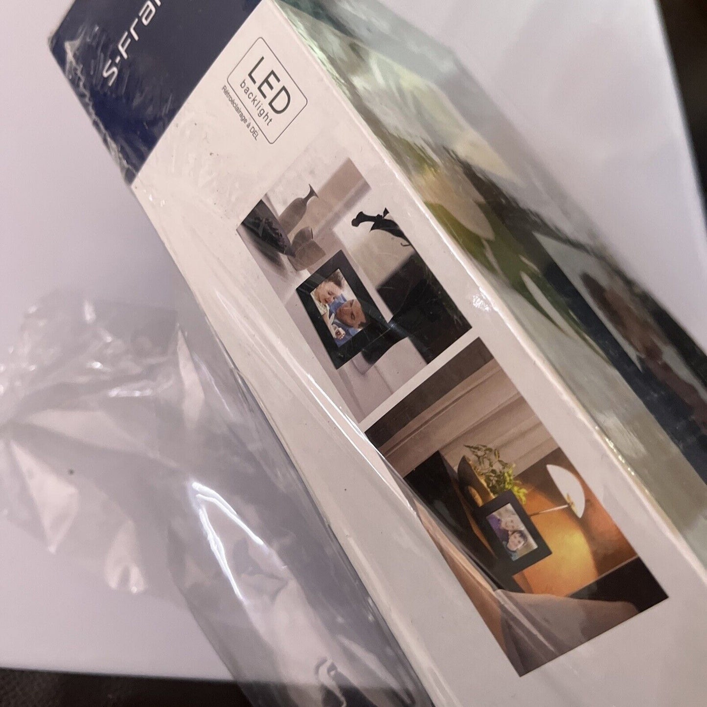 *New* Sony 7" Digital Photo Frame S-Frame DBF-A710