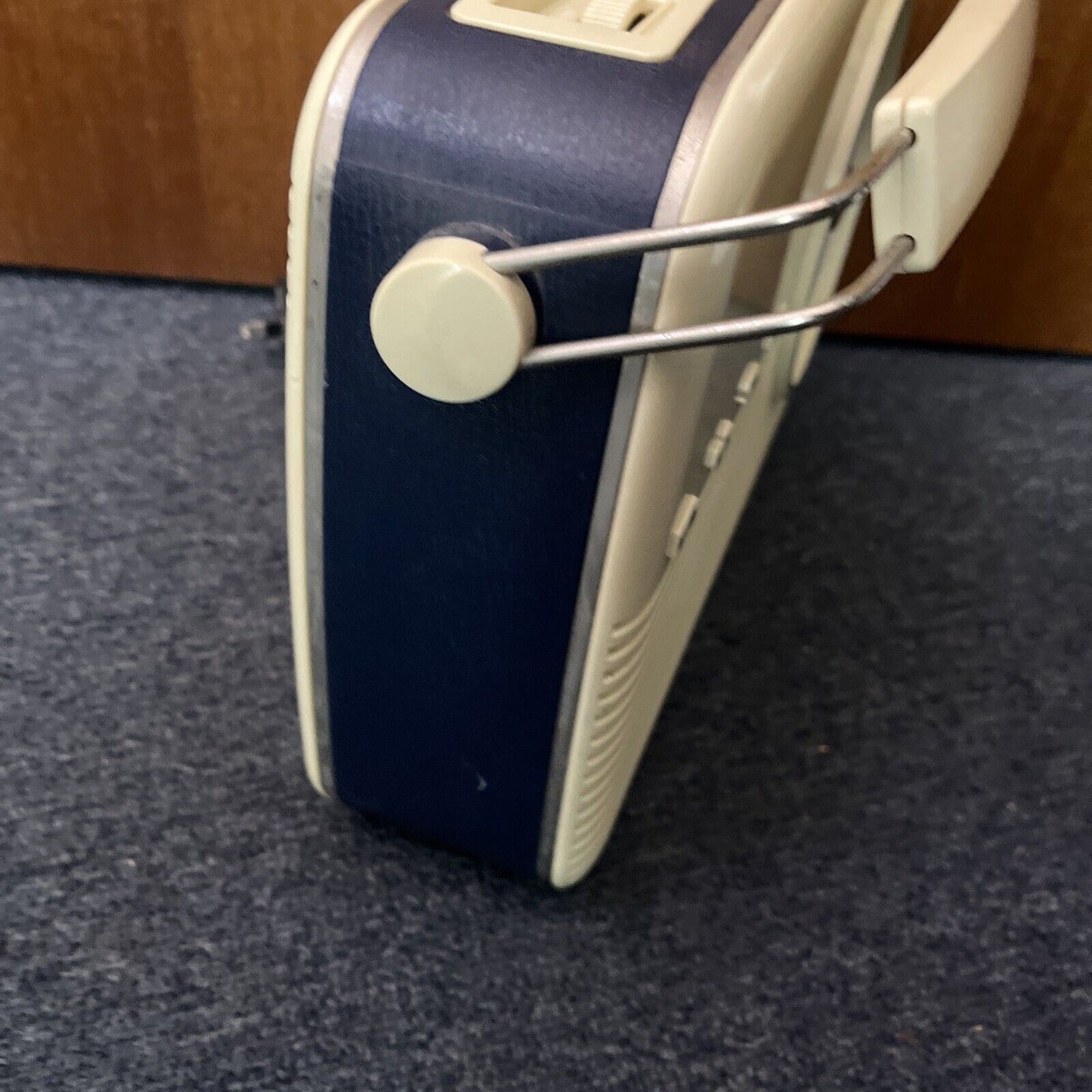 Bush FM/AM/MW/LW Retro Style Radio TR82 BLU/SAA