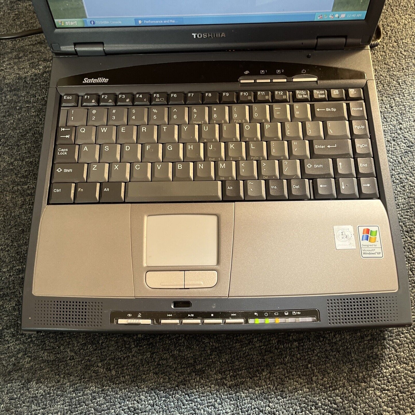 Toshiba Satellite Intel Pentium III 1.10ghz 368mb RAM DVD 30gb 3.5" Floppy Drive