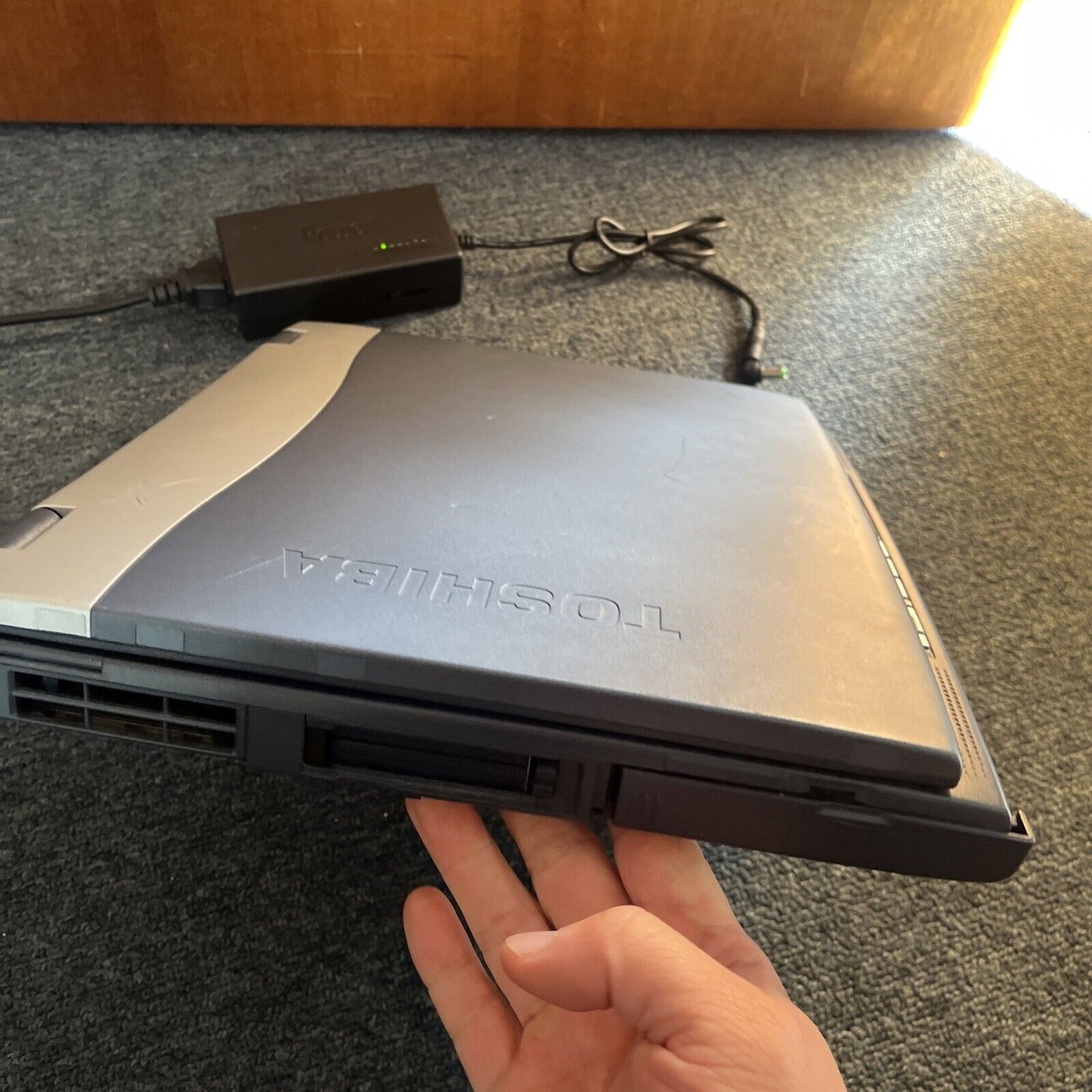 Toshiba Satellite Intel Pentium III 1.10ghz 368mb RAM DVD 30gb 3.5" Floppy Drive