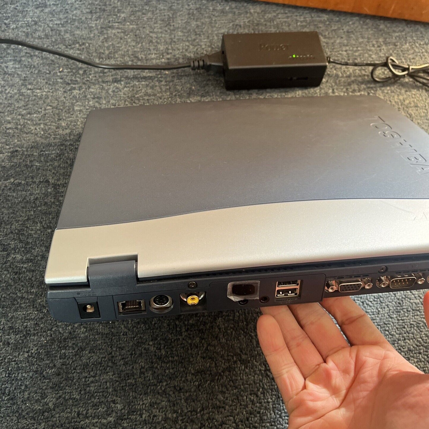 Toshiba Satellite Intel Pentium III 1.10ghz 368mb RAM DVD 30gb 3.5" Floppy Drive