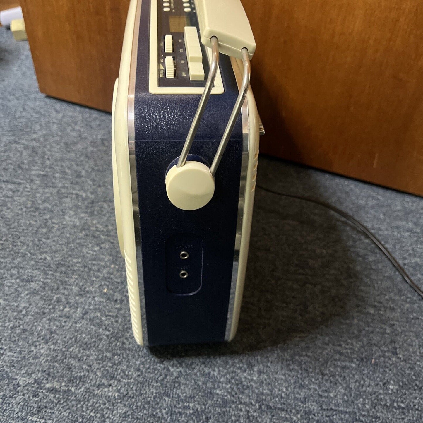 Bush Retro AM/FM DAB+ Digital Radio TR82DAB/A