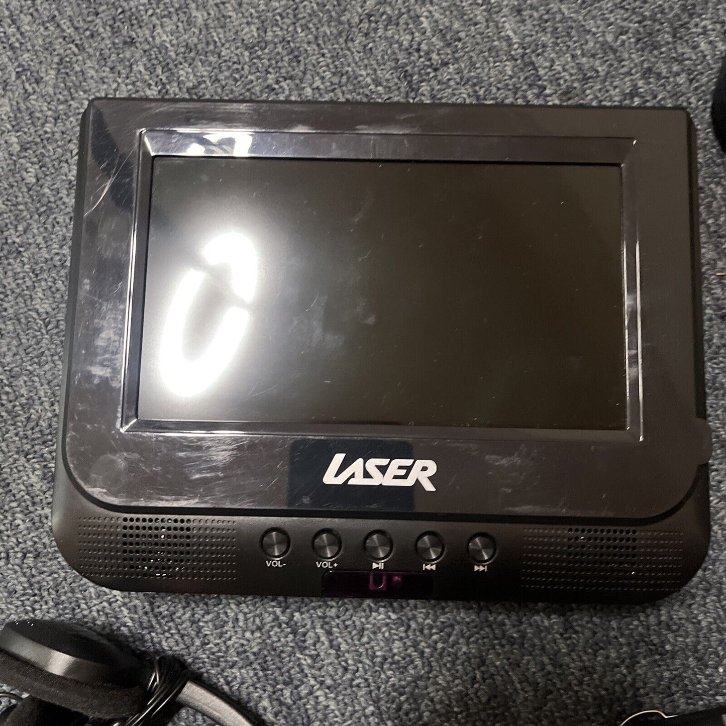 LASER 7" Portable DVD Player Dual Screen Plays All Regions DVD DVD-PORT7-DUAL