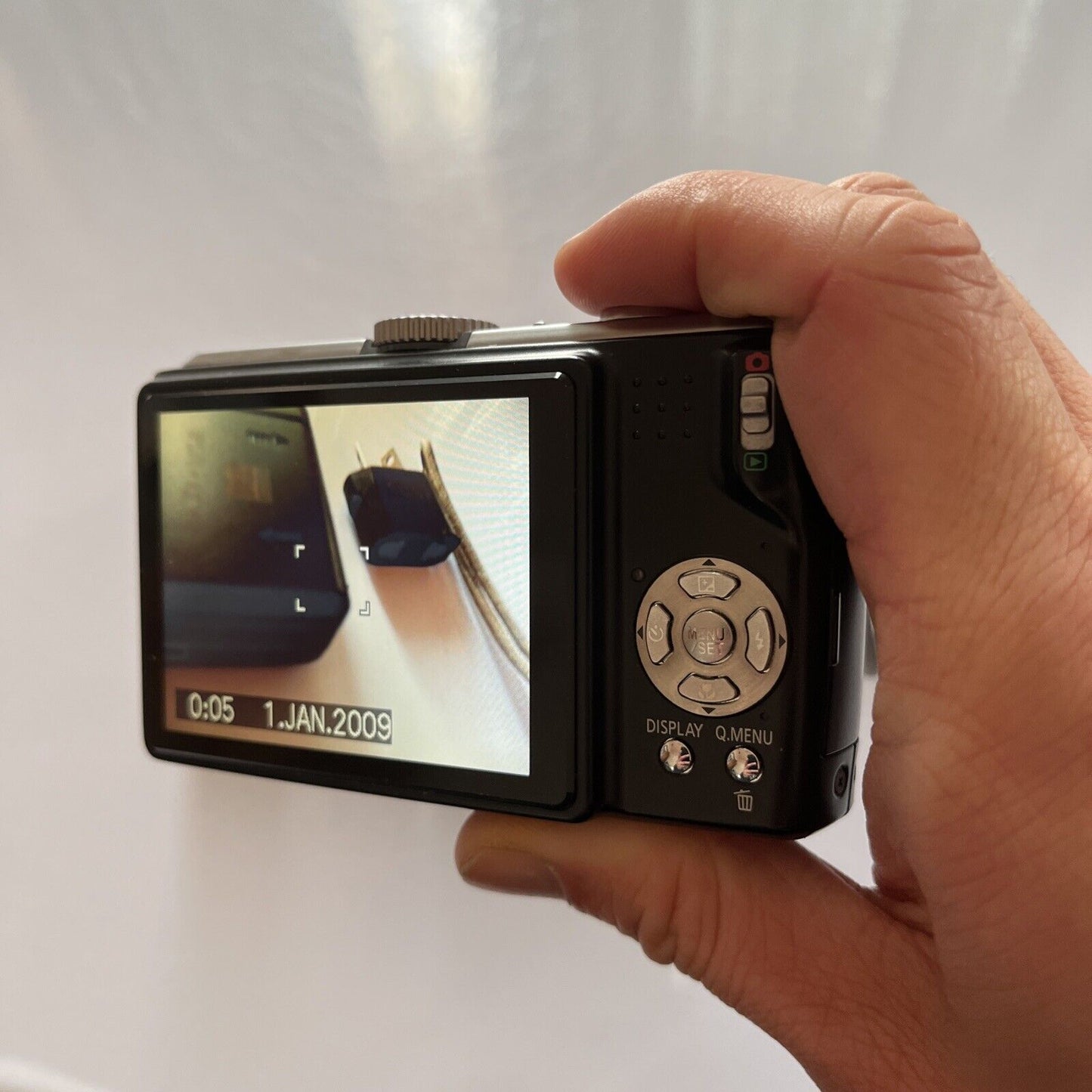 Panasonic Lumix DMC-TZ15 Digital Camera 9.1MP With Charger & 4GB SD Card