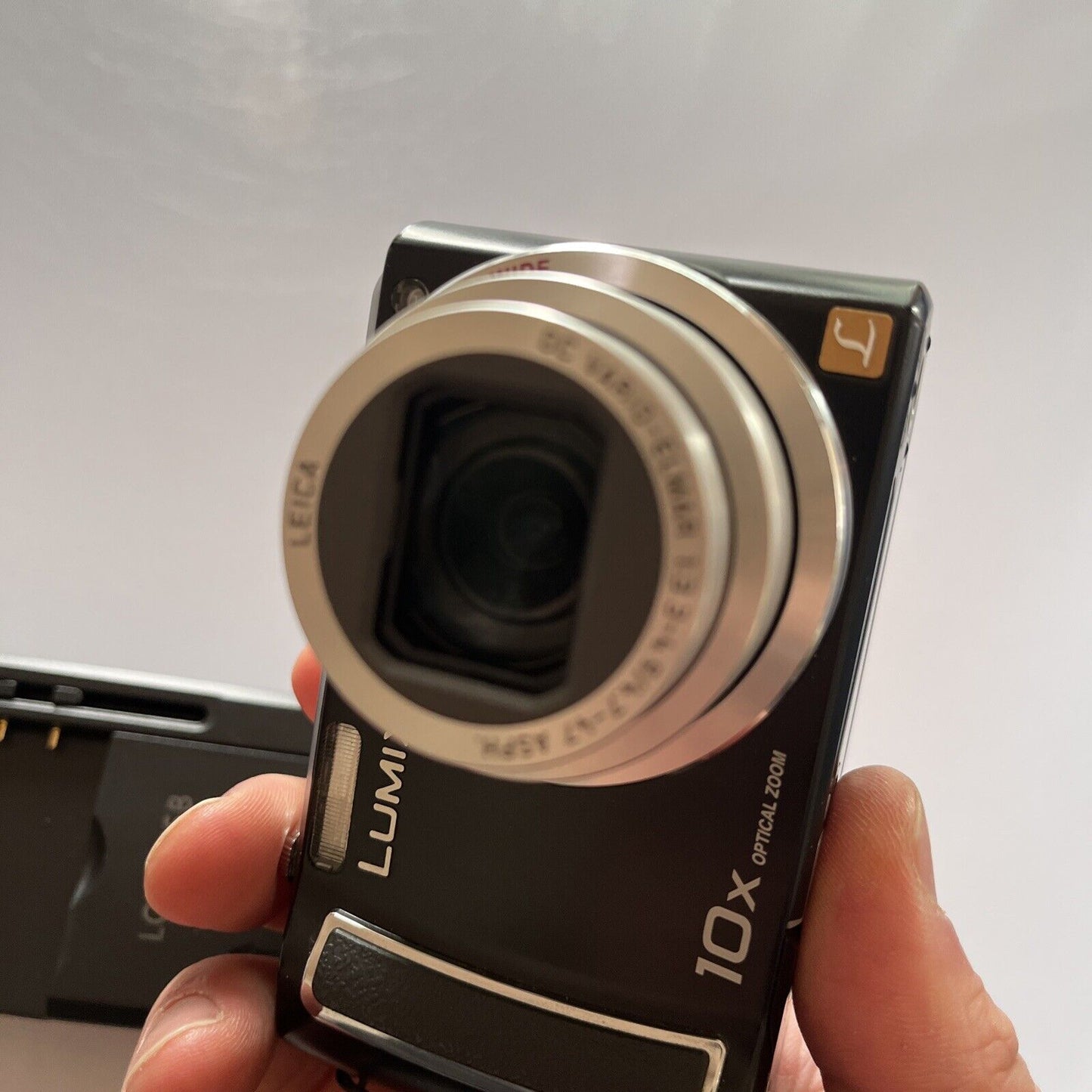 Panasonic Lumix DMC-TZ15 Digital Camera 9.1MP With Charger & 4GB SD Card