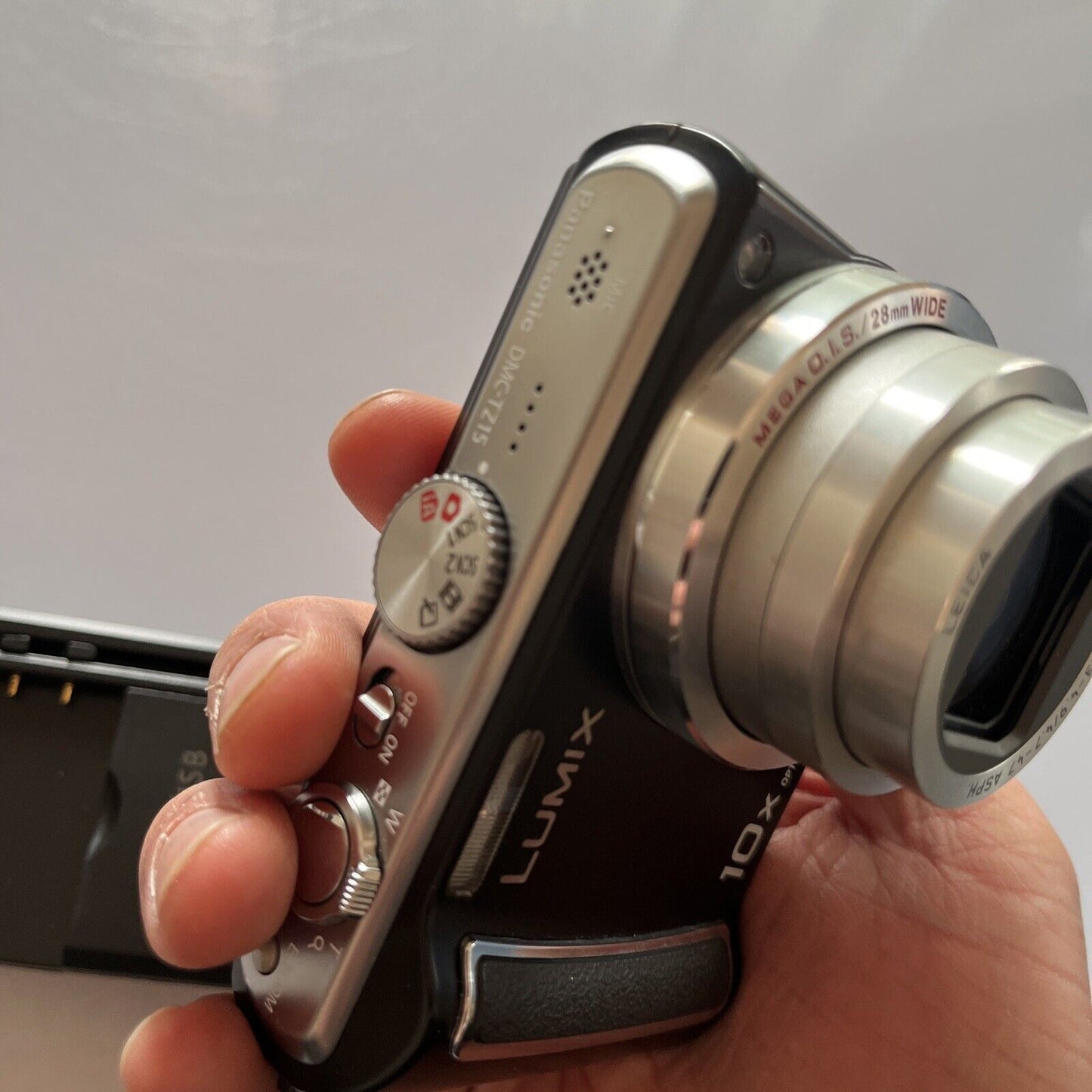 Panasonic Lumix DMC-TZ15 Digital Camera 9.1MP With Charger & 4GB SD Card