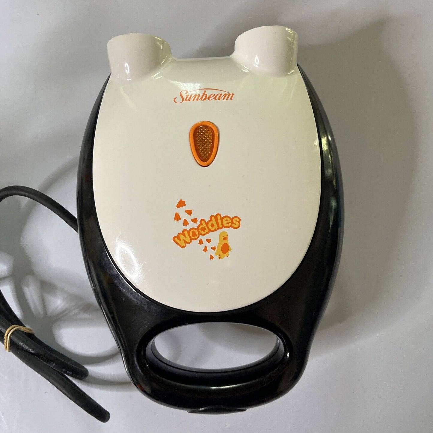 Sunbeam Woddles Waffle Pancake Maker Novelty Penguin Model WM3100