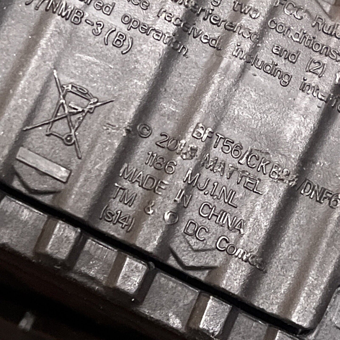 Batman Batbot Red & Black 2013 *Problems Transforming But Lights Up And Sound*