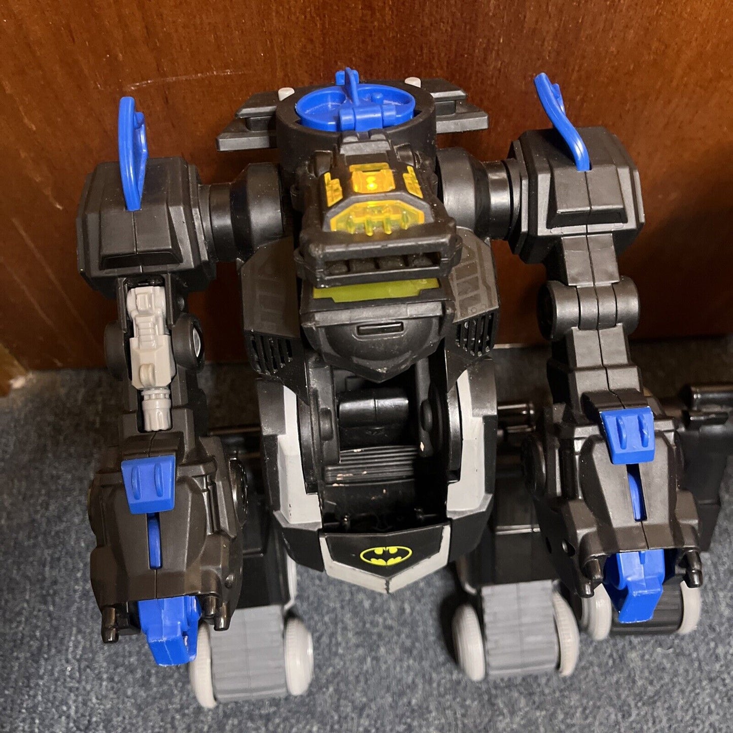 Batman Batbot Red & Black 2013 *Problems Transforming But Lights Up And Sound*