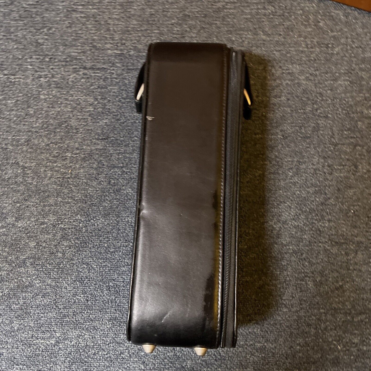 Nettle Wine Carrier Holder