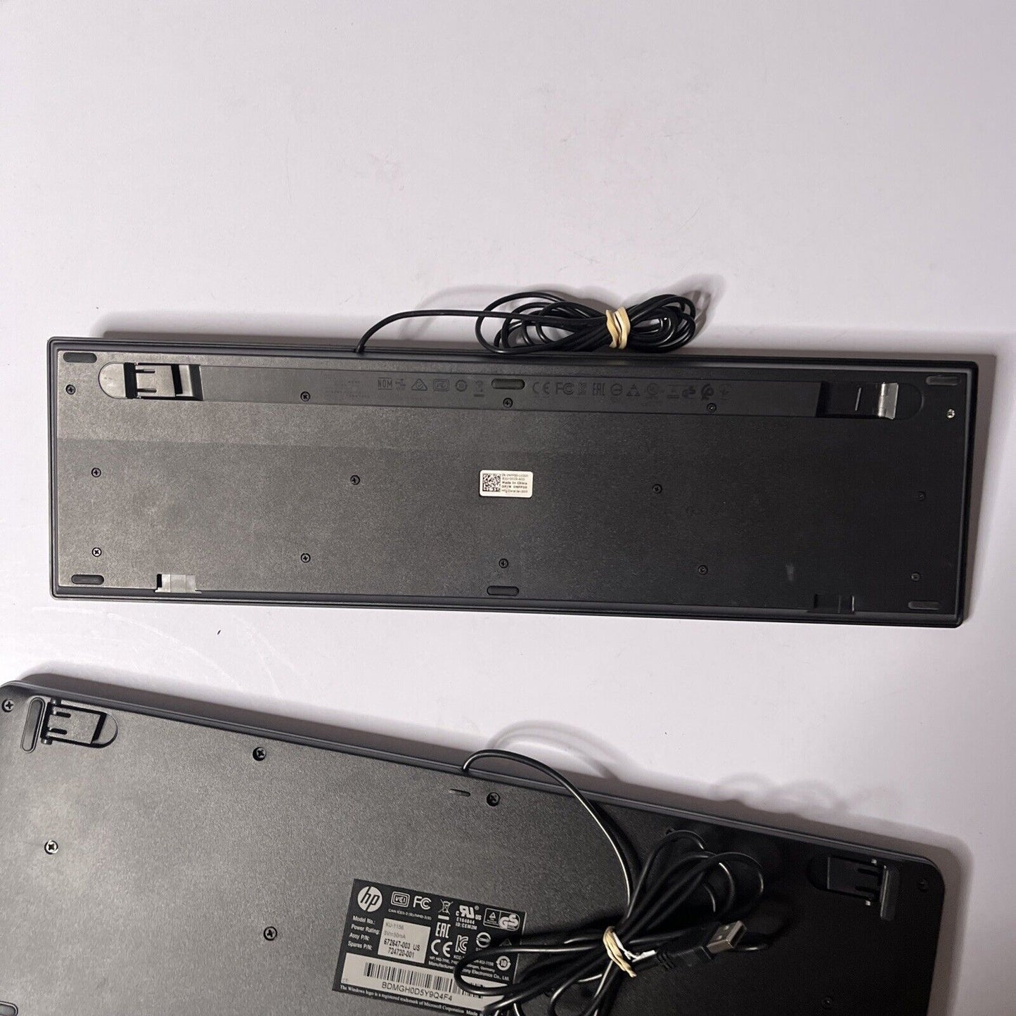 2x Keyboard USB: Dell KB216t & HP KU-1156