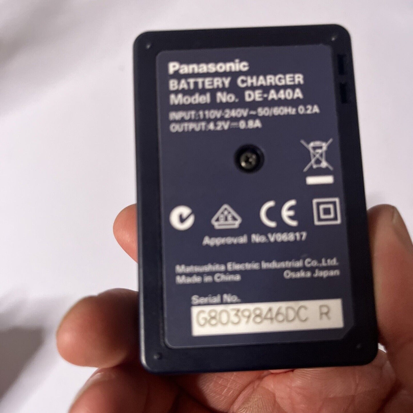 Genuine Panasonic Lumix DE-A40 Battery Charger for DMC-FS3, DMC-FS5, DMC-FS20,
