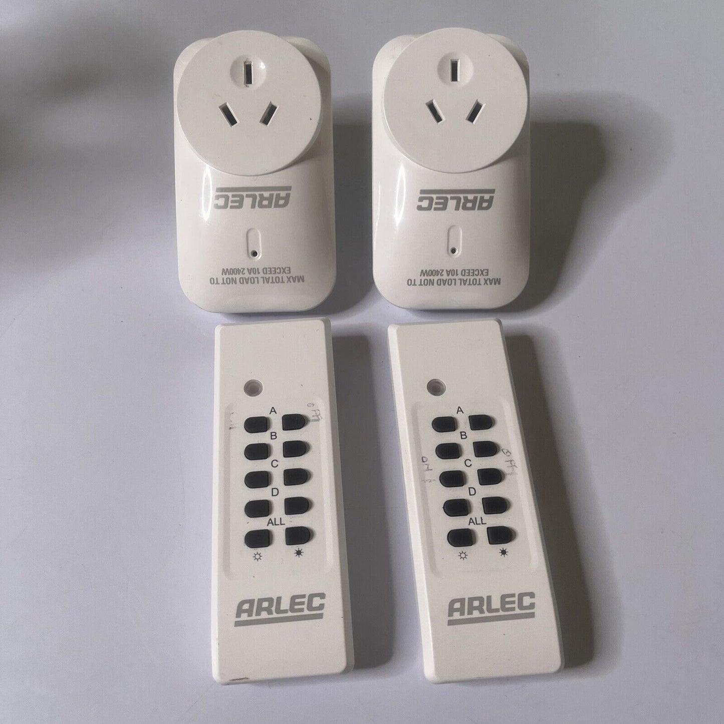 2x Arlec RC212 Series 2 Remote Control Power Outlet Switch Controller