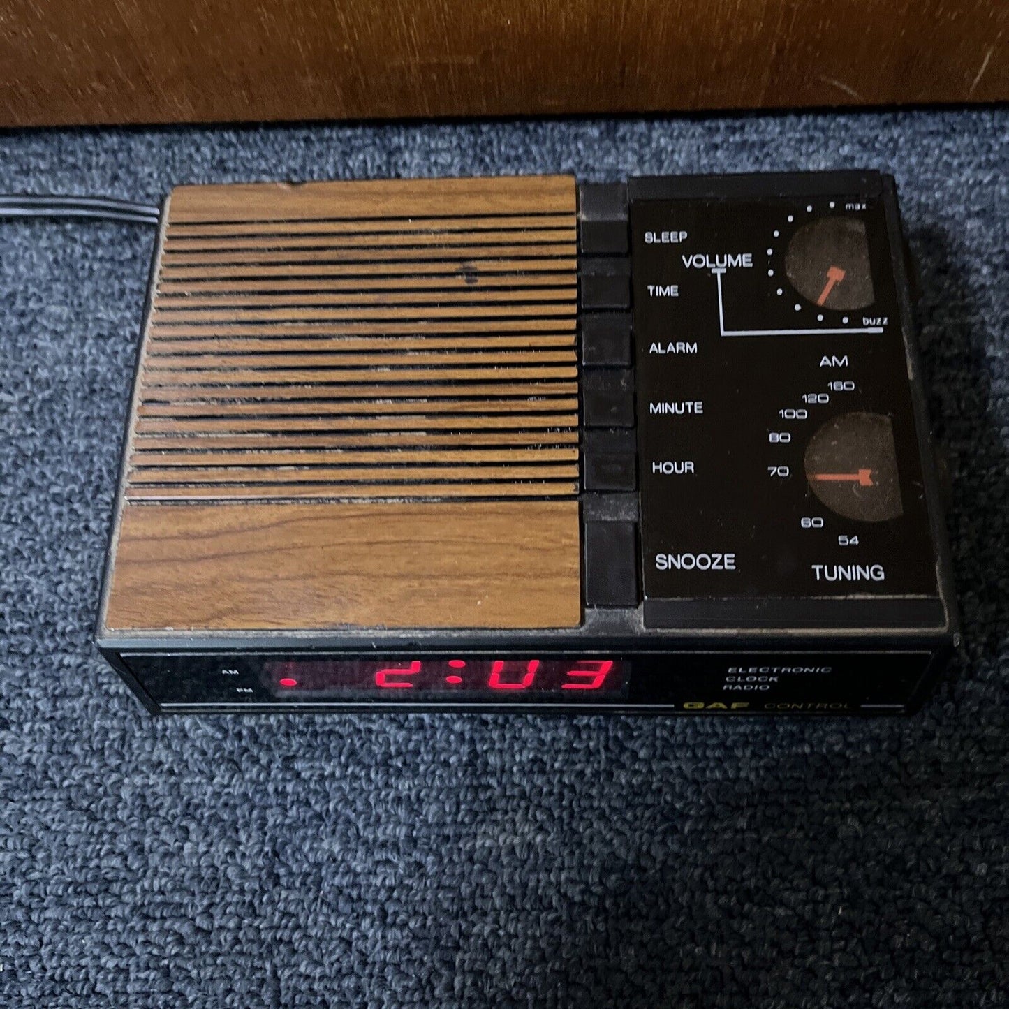 Vintage GAF Control Alarm Clock AM Woodgrain GC-239