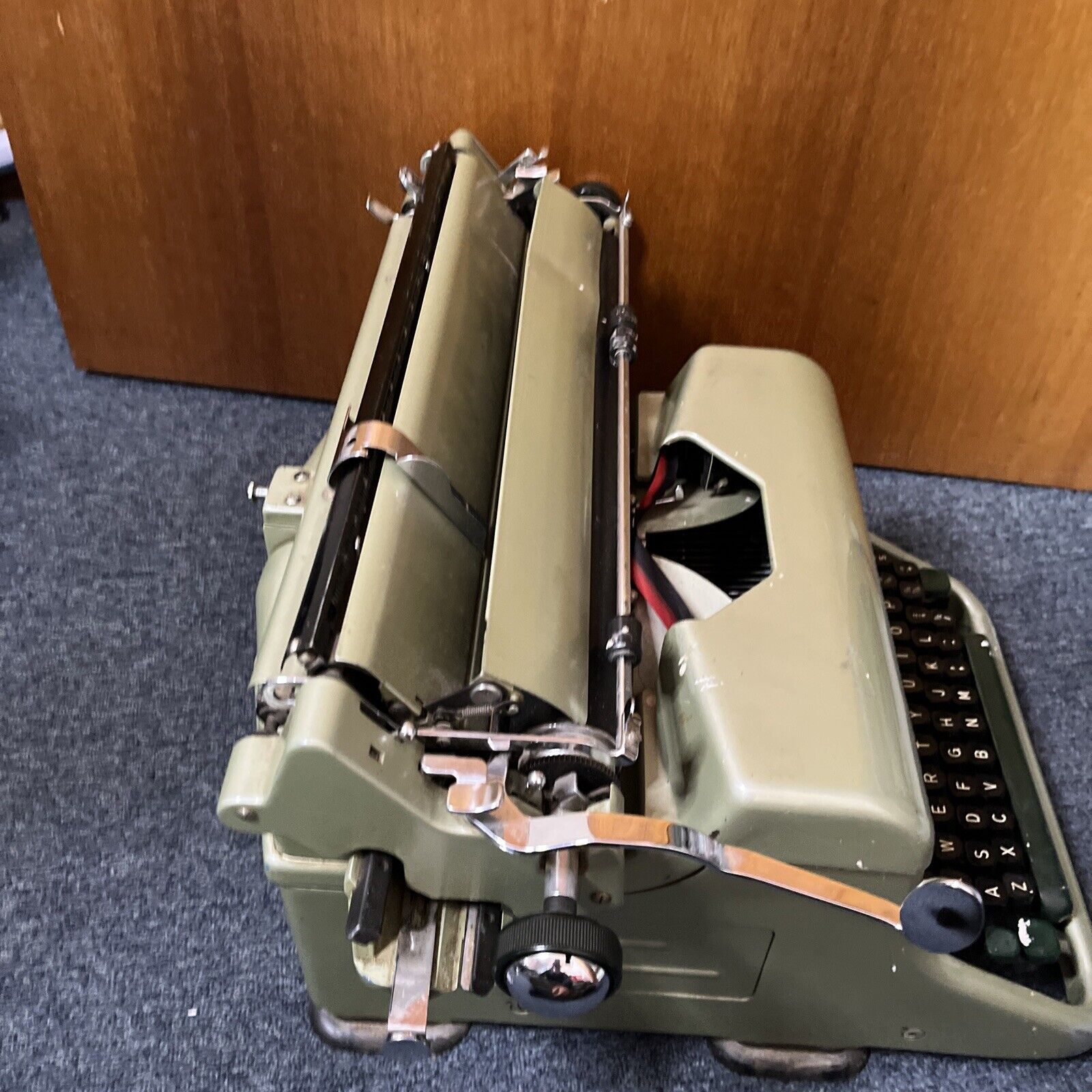 Vintage Imperial 66 Typewriter *For Parts Or Repair* – Retro Unit