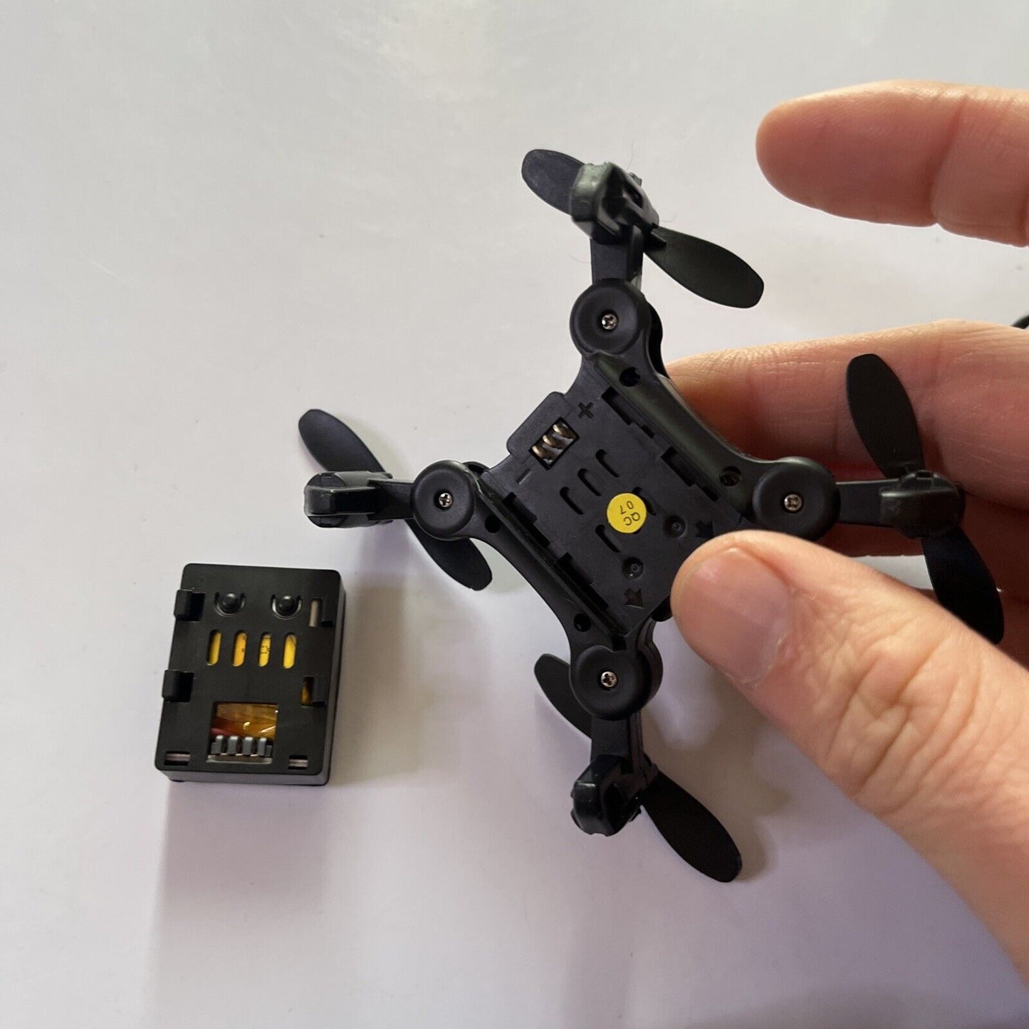 Locy-v2 Quadcopter Mini Drone