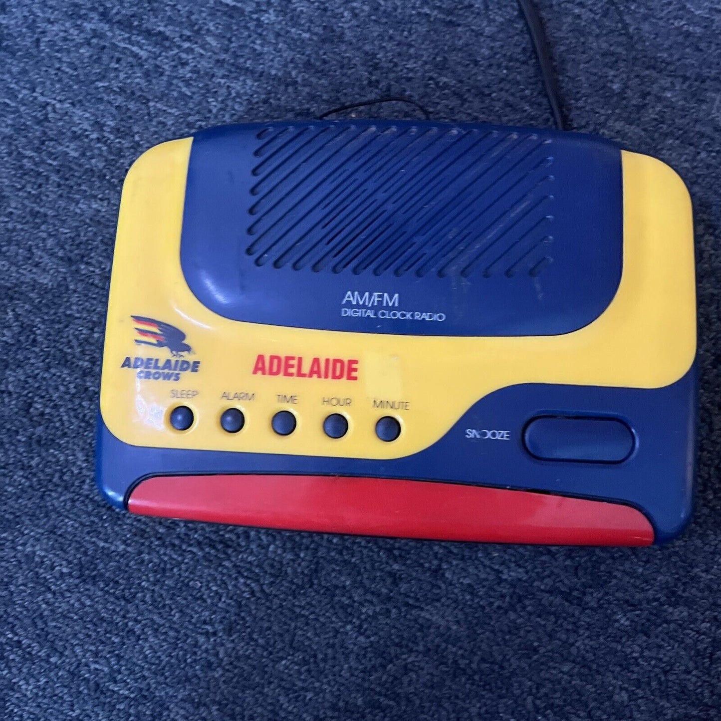 Vintage Adelaide Crows Football Club Alarm Clock AM/FM Radio SX-65