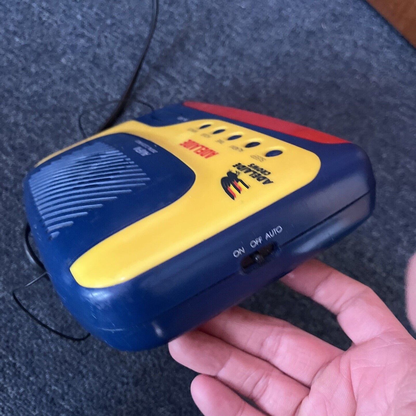 Vintage Adelaide Crows Football Club Alarm Clock AM/FM Radio SX-65