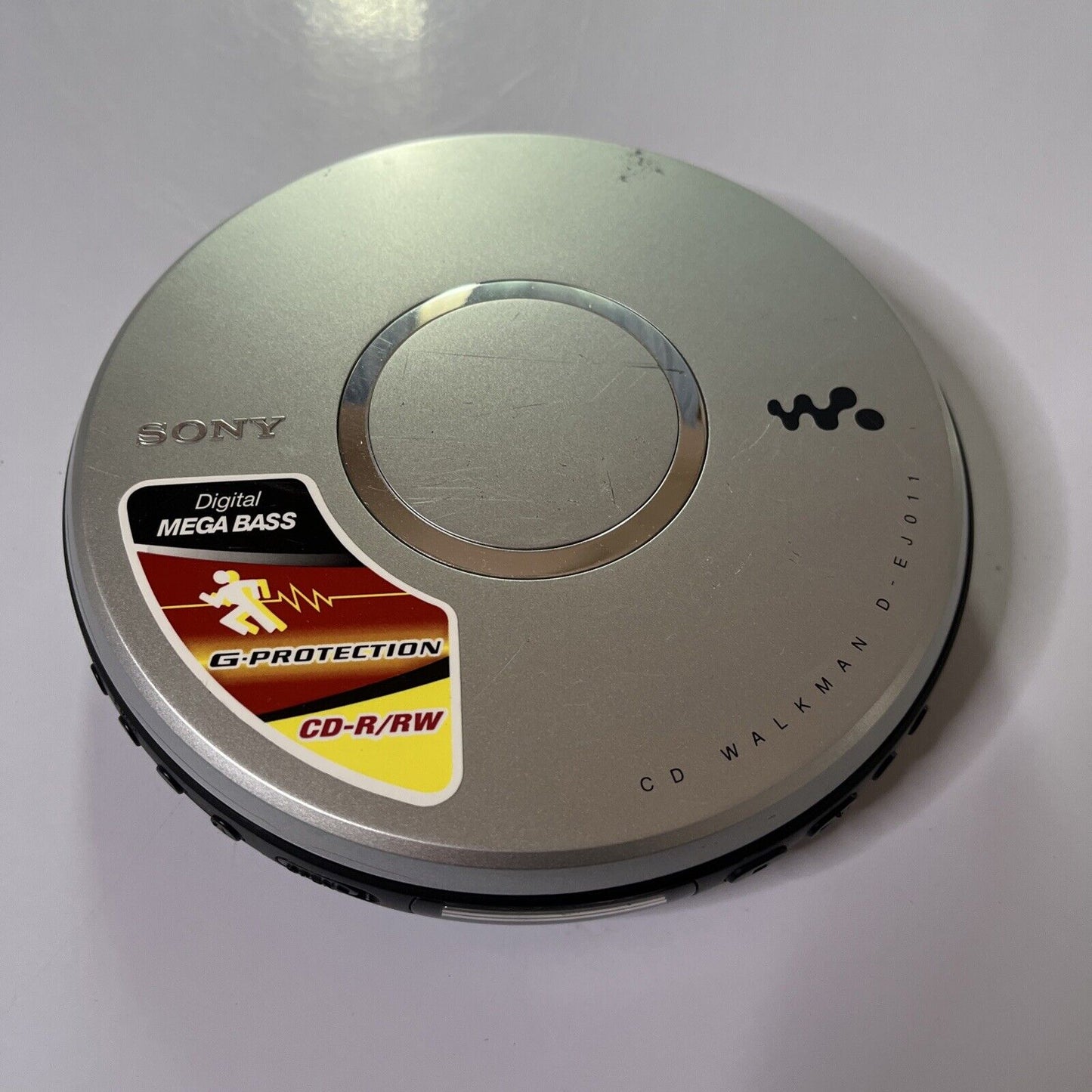 Sony CD Portable Walkman D-EJ011 *Not Working - For Parts Or Repair Only*