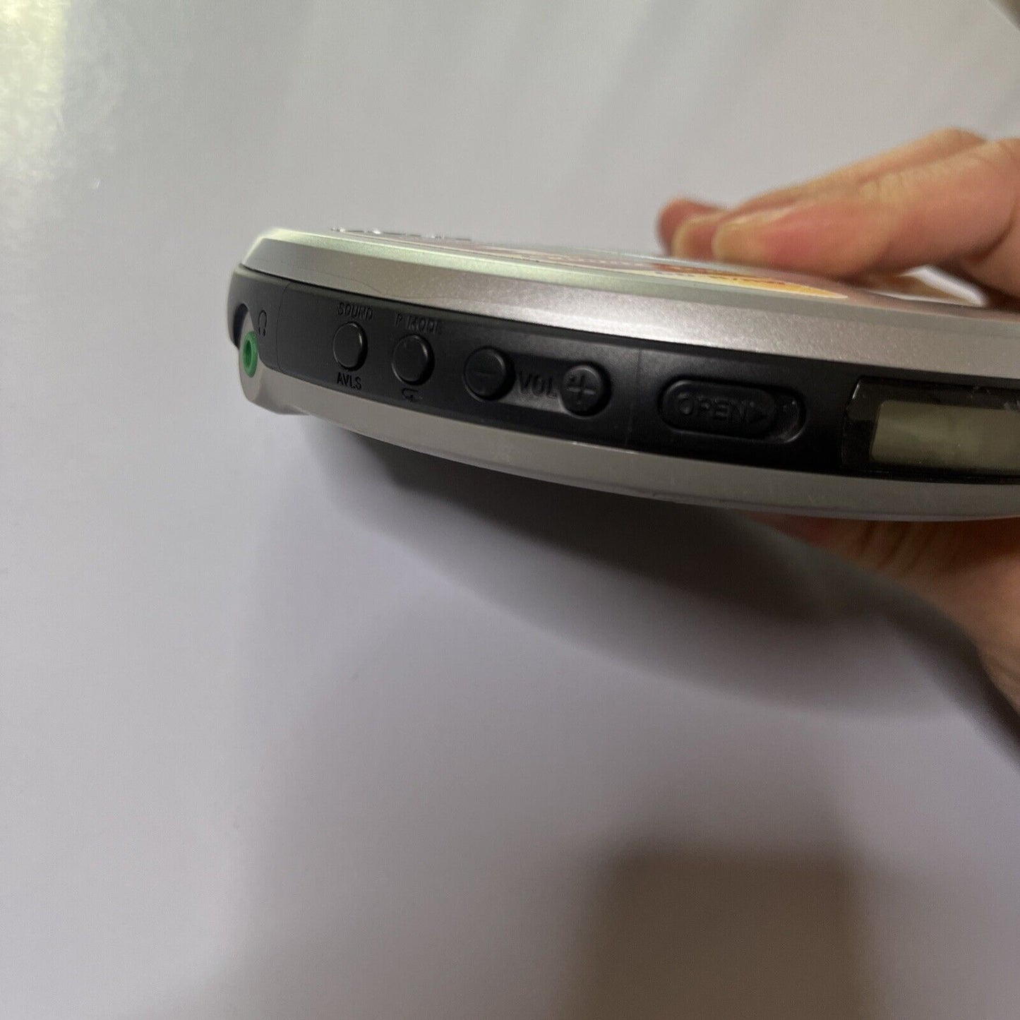 Sony CD Portable Walkman D-EJ011 *Not Working - For Parts Or Repair Only*