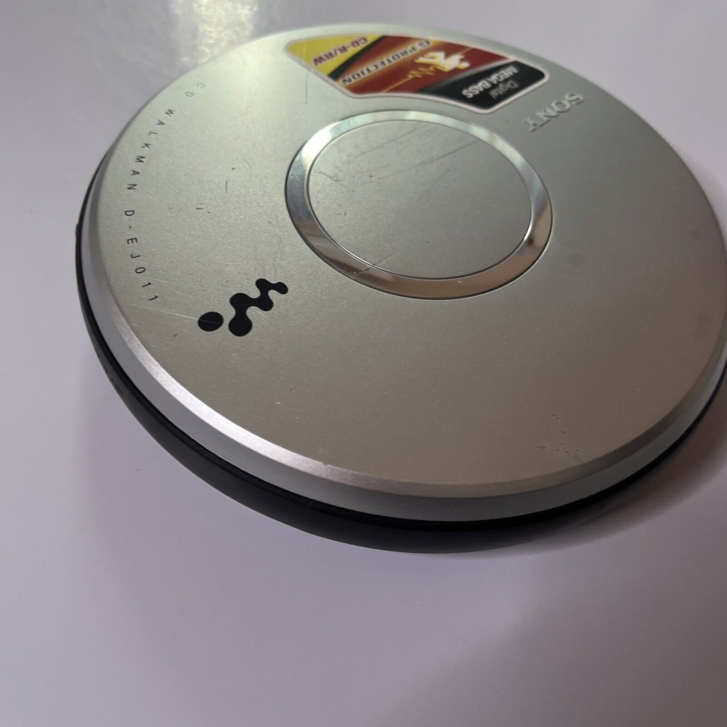 Sony CD Portable Walkman D-EJ011 *Not Working - For Parts Or Repair Only*