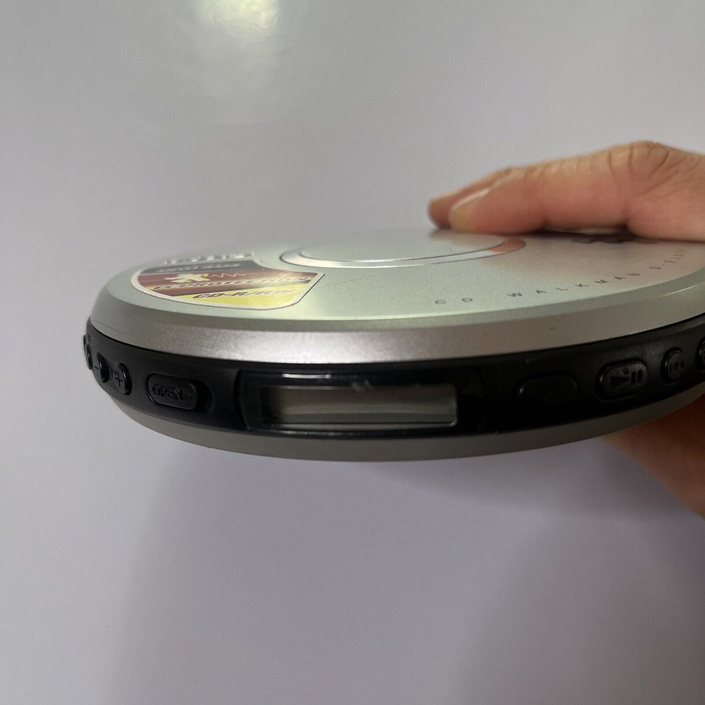 Sony CD Portable Walkman D-EJ011 *Not Working - For Parts Or Repair Only*