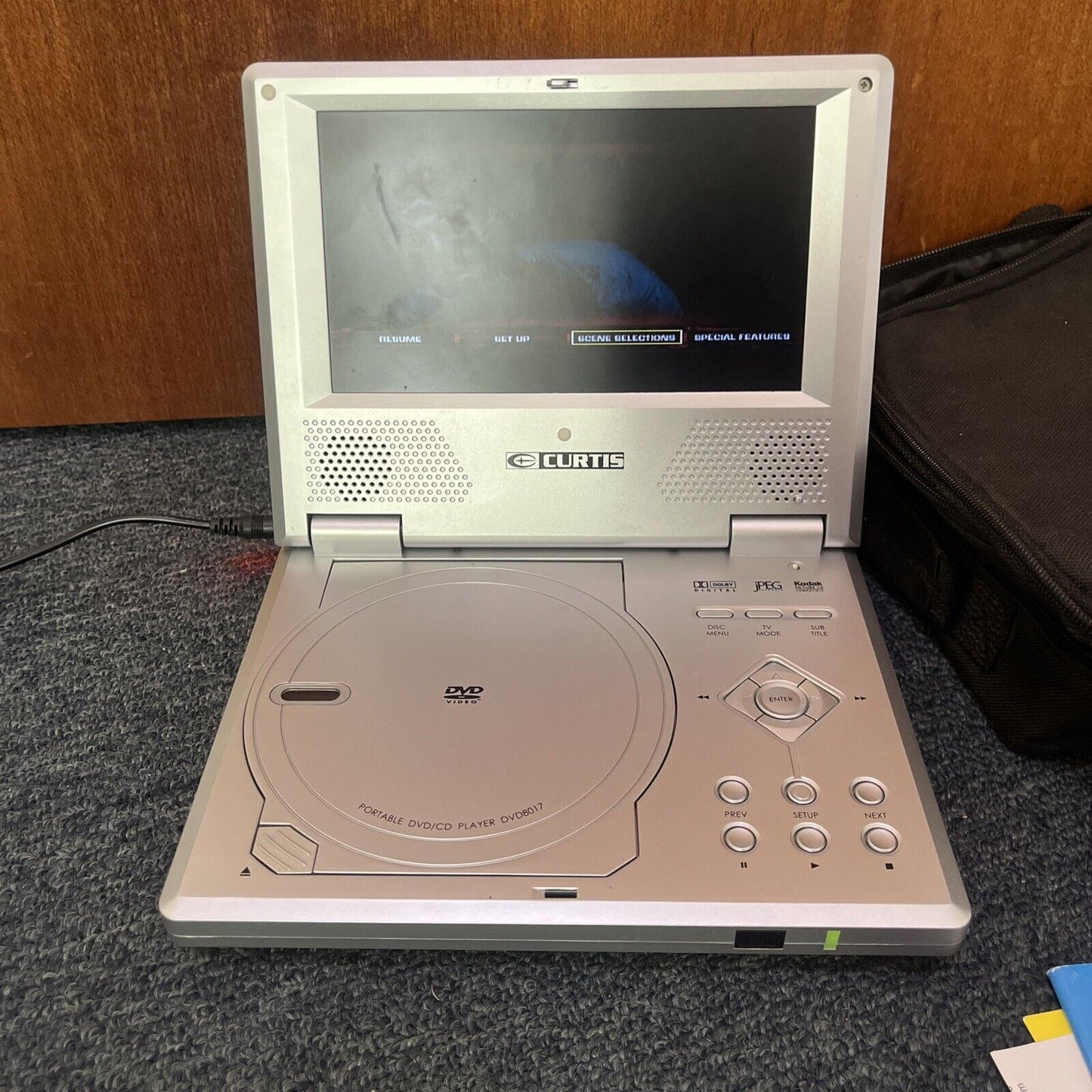 Curtis 7" Portable LCD DVD Player DVD8017 With Rechargeable Battery