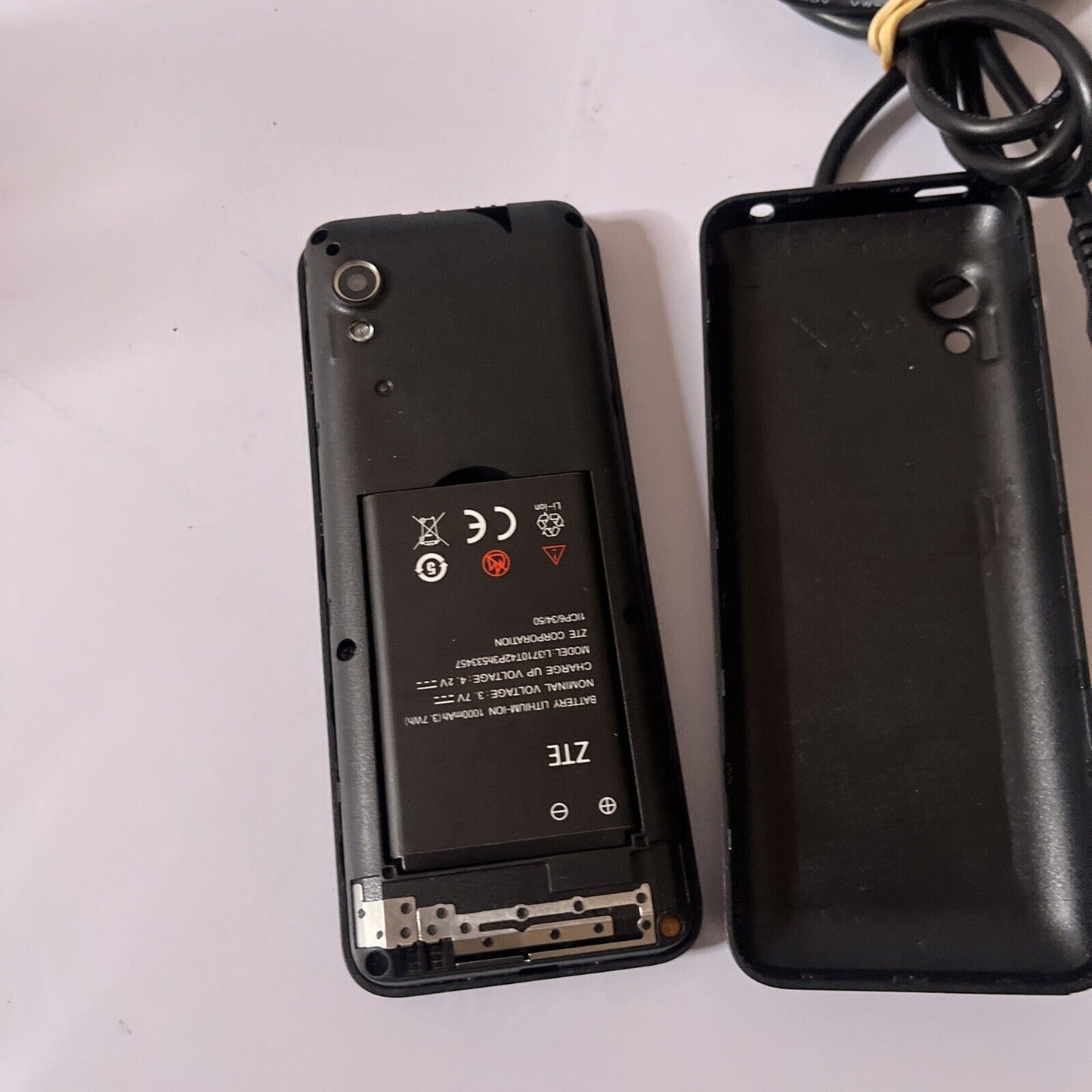 Telstra ZTE F327S WCDMA Mobile Phone *Telstra Locked*